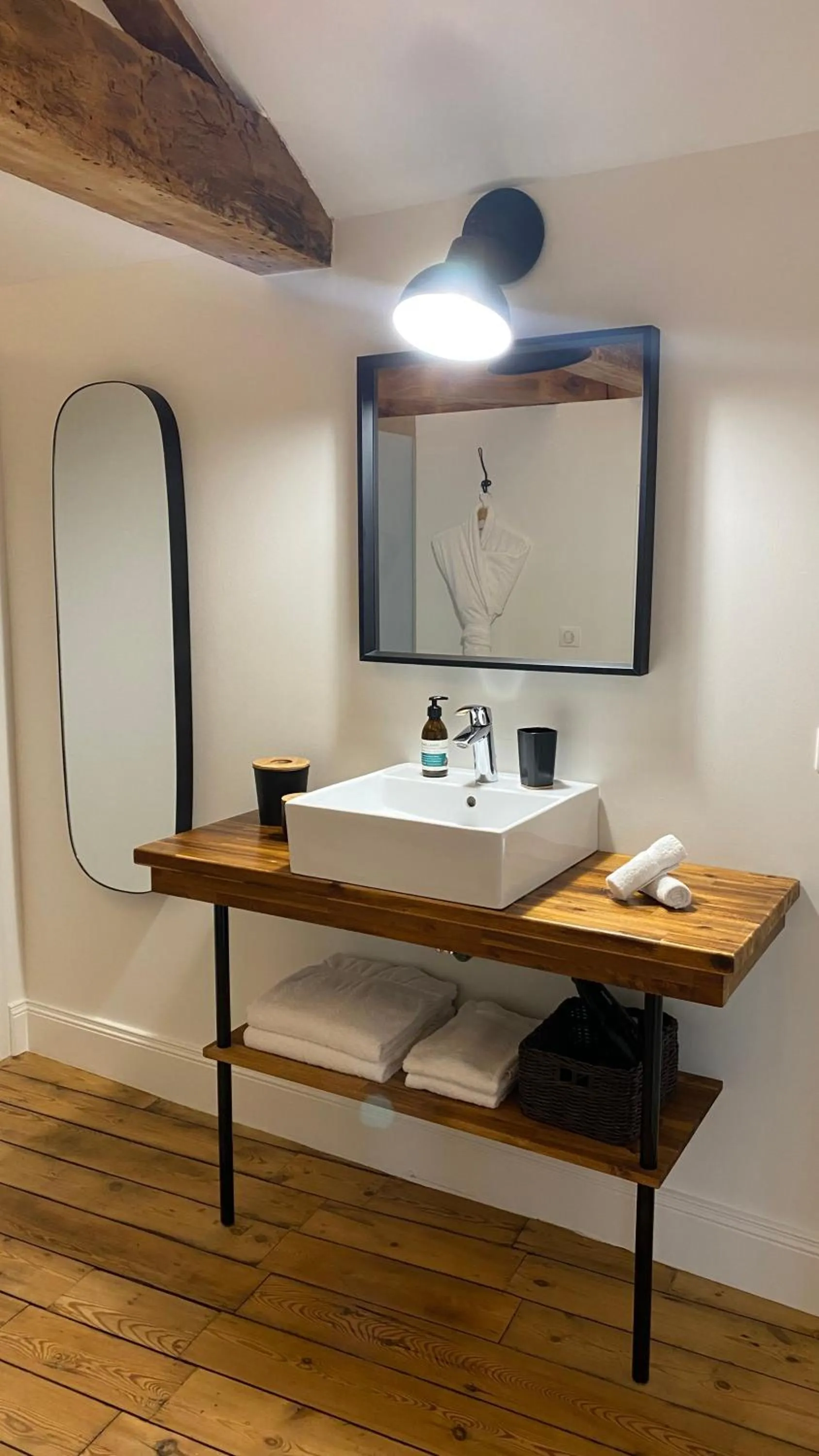 Bathroom in Le Clos des Queyries, Chambres d'Hôtes