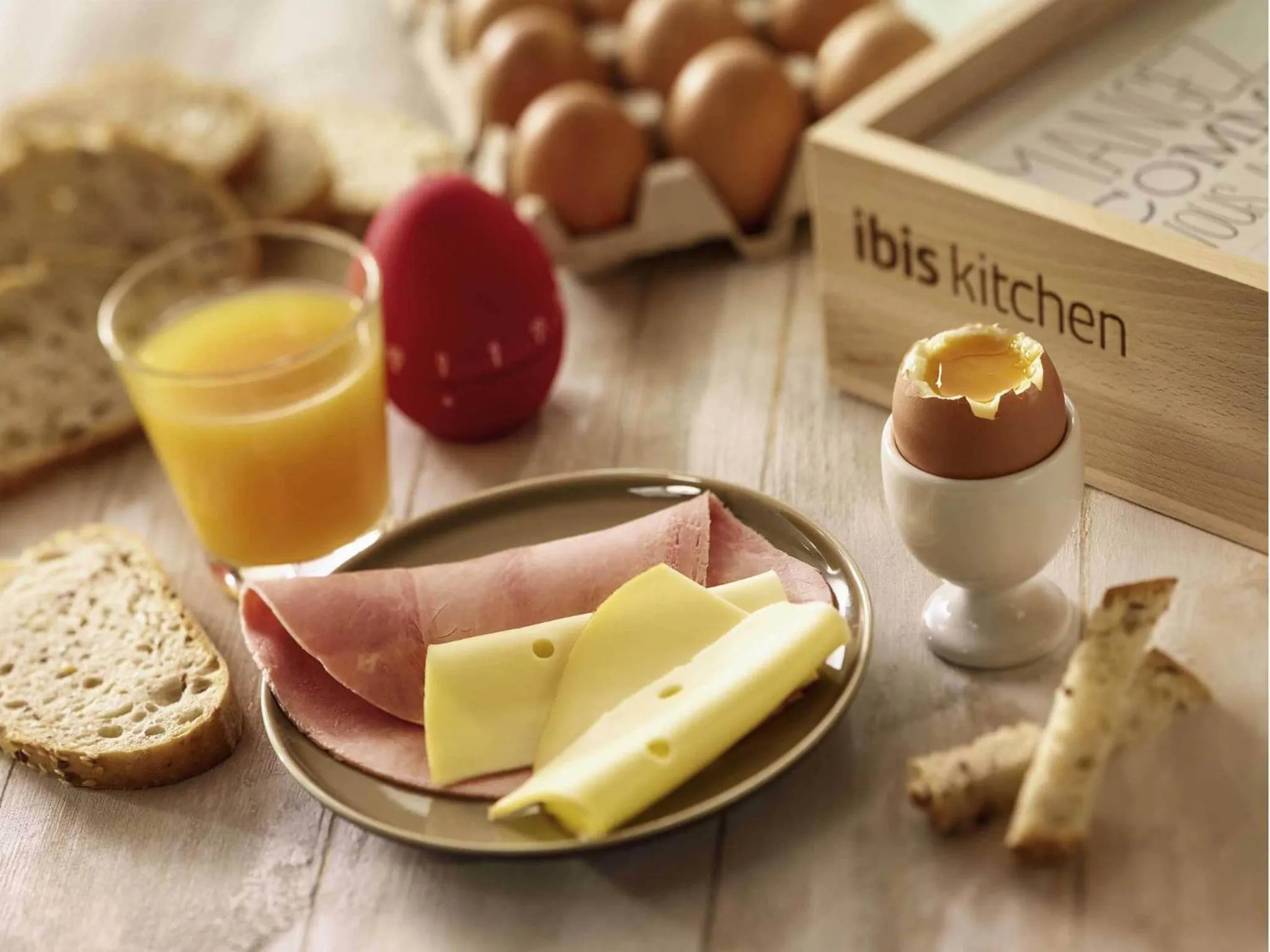 Breakfast in ibis Paris Saint-Denis Stade Sud