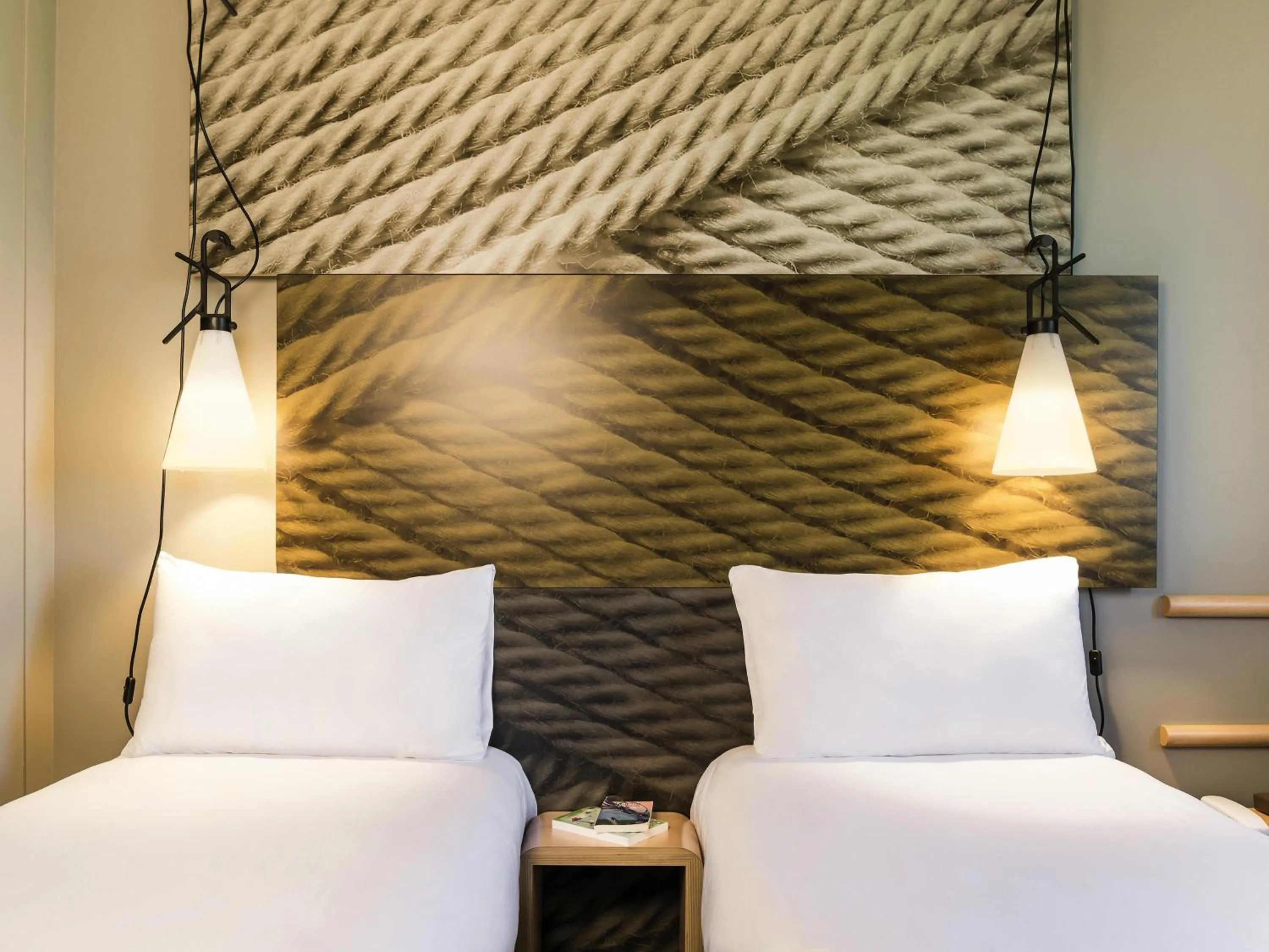 Bedroom, Bed in ibis Paris Saint-Denis Stade Sud