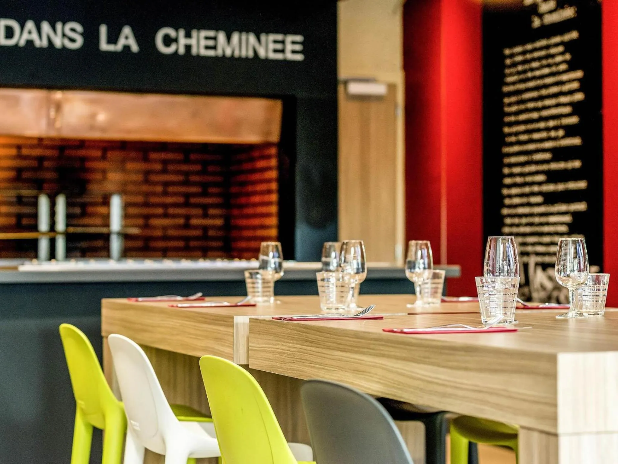 Restaurant/places to eat in ibis Toulouse Aeroport