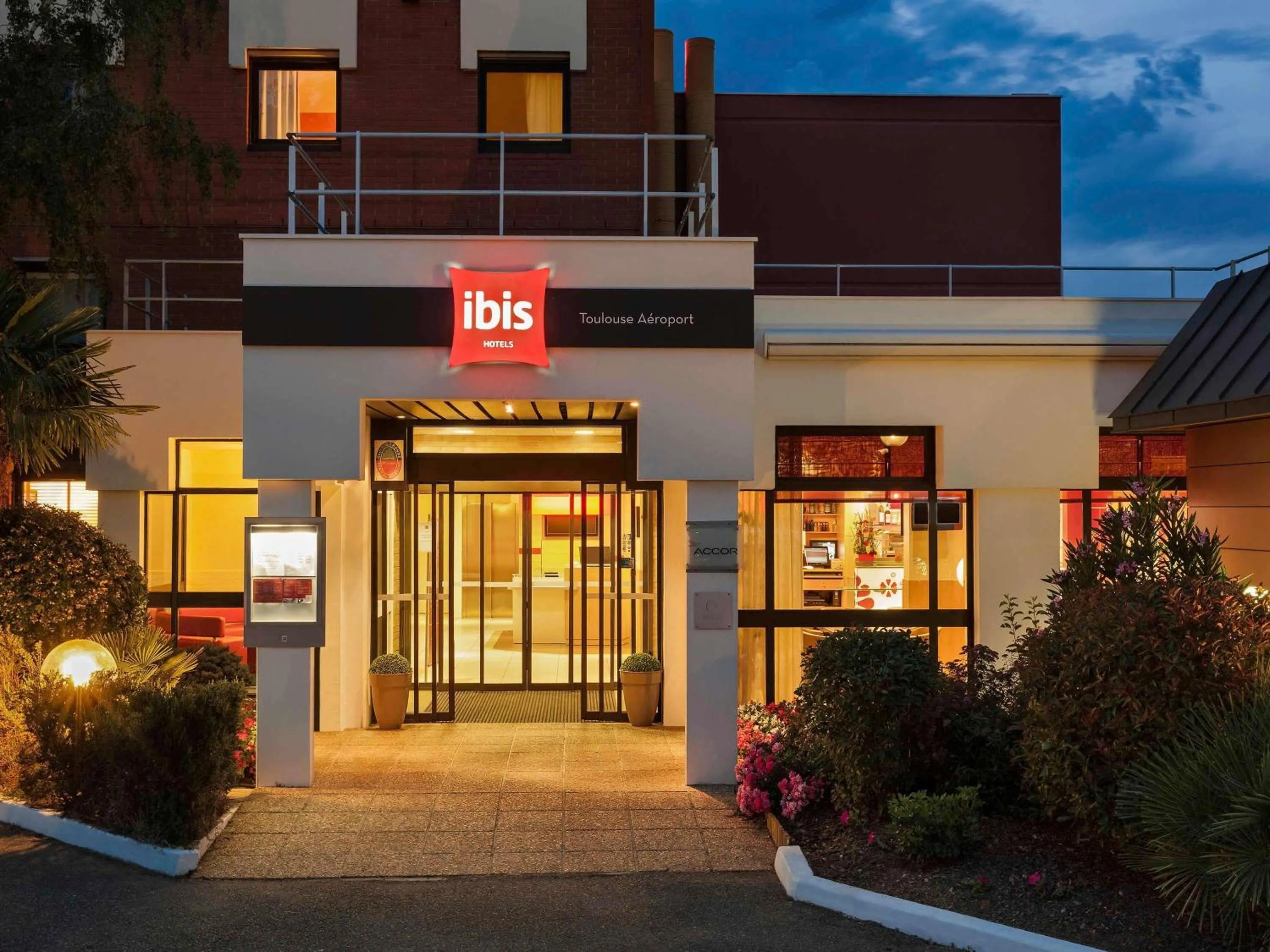 Property building in ibis Toulouse Aeroport