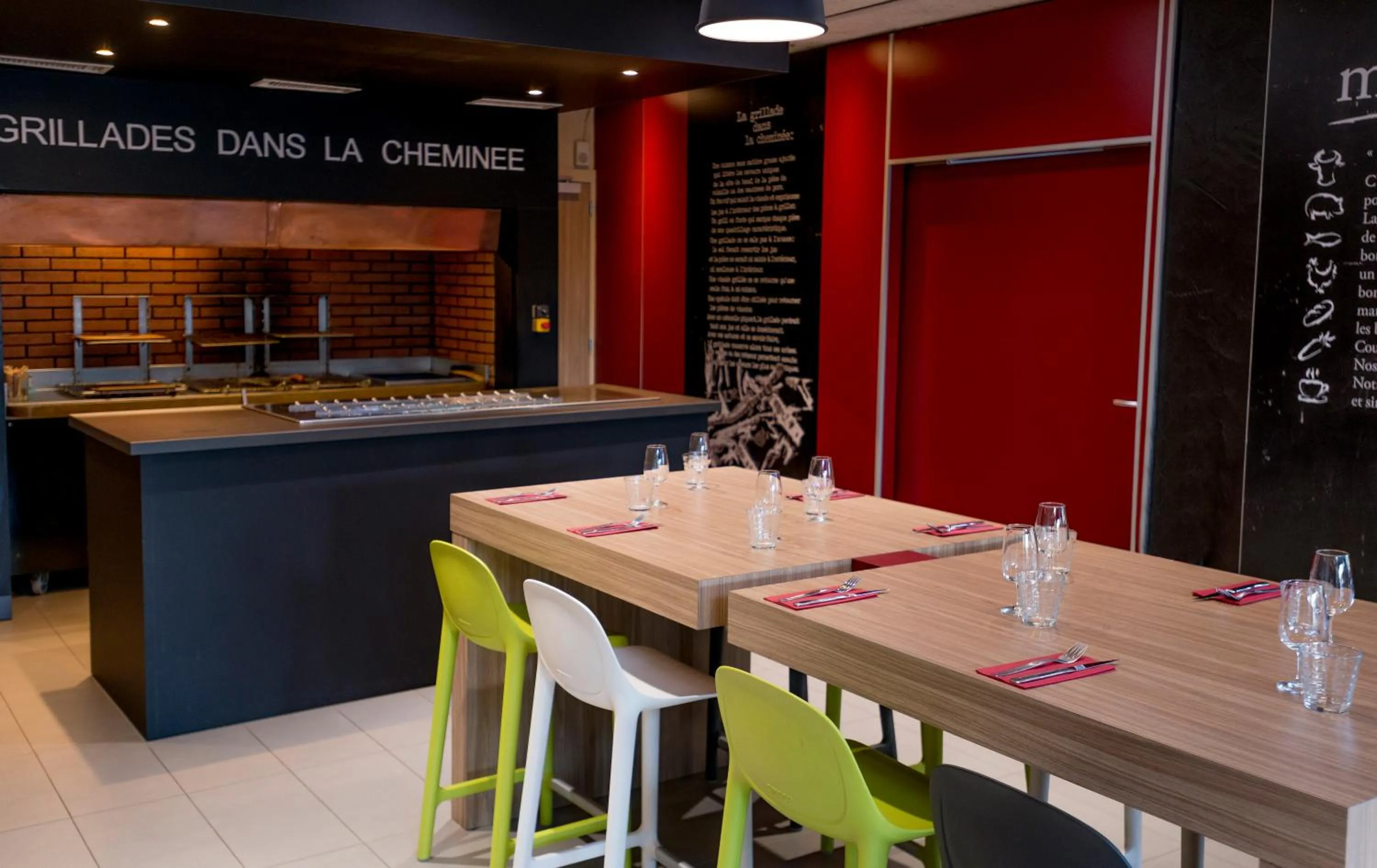 Restaurant/places to eat in ibis Toulouse Aeroport