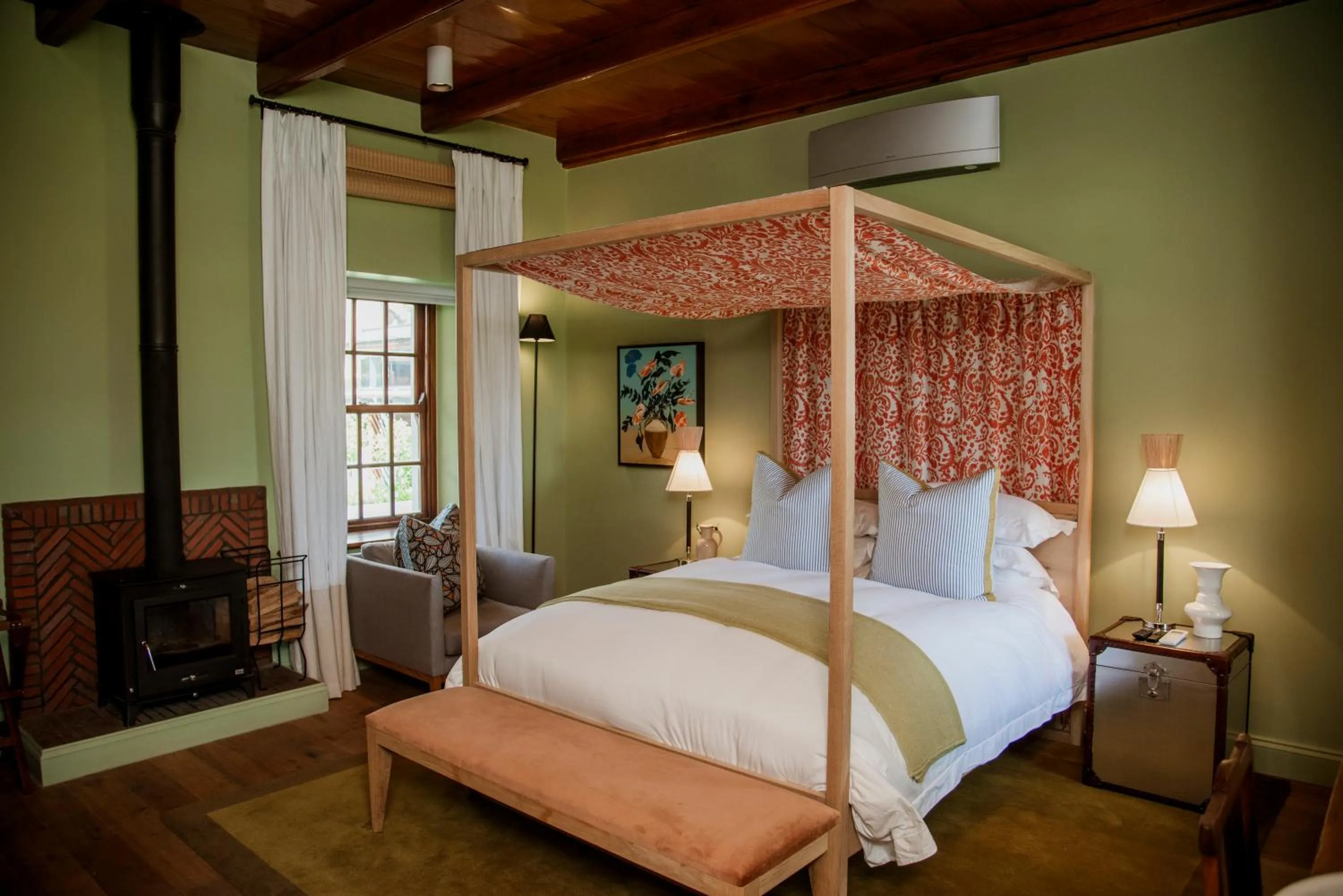 Bed in Bosjes - Herehuis