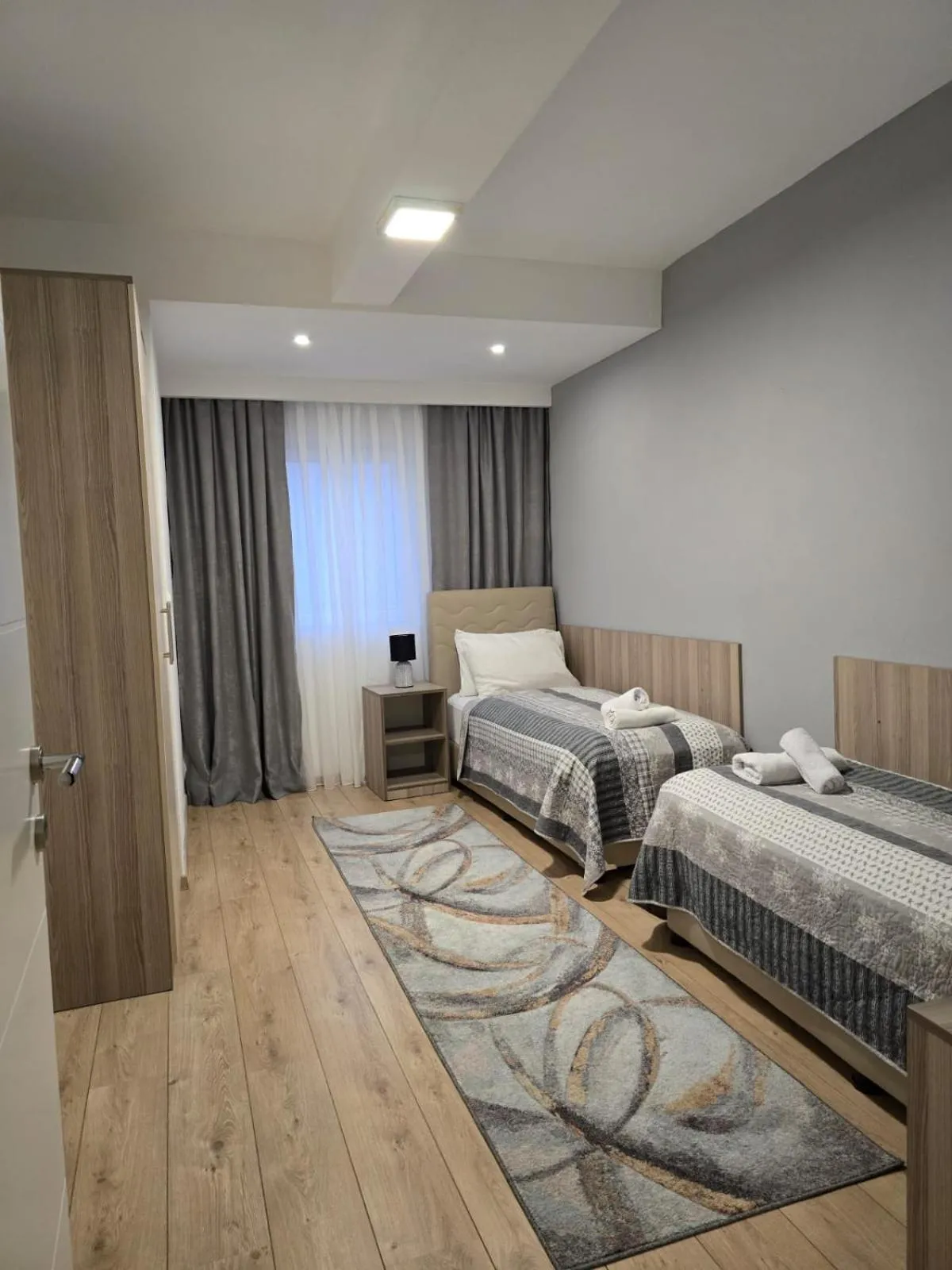 Bed in Residence Riverside