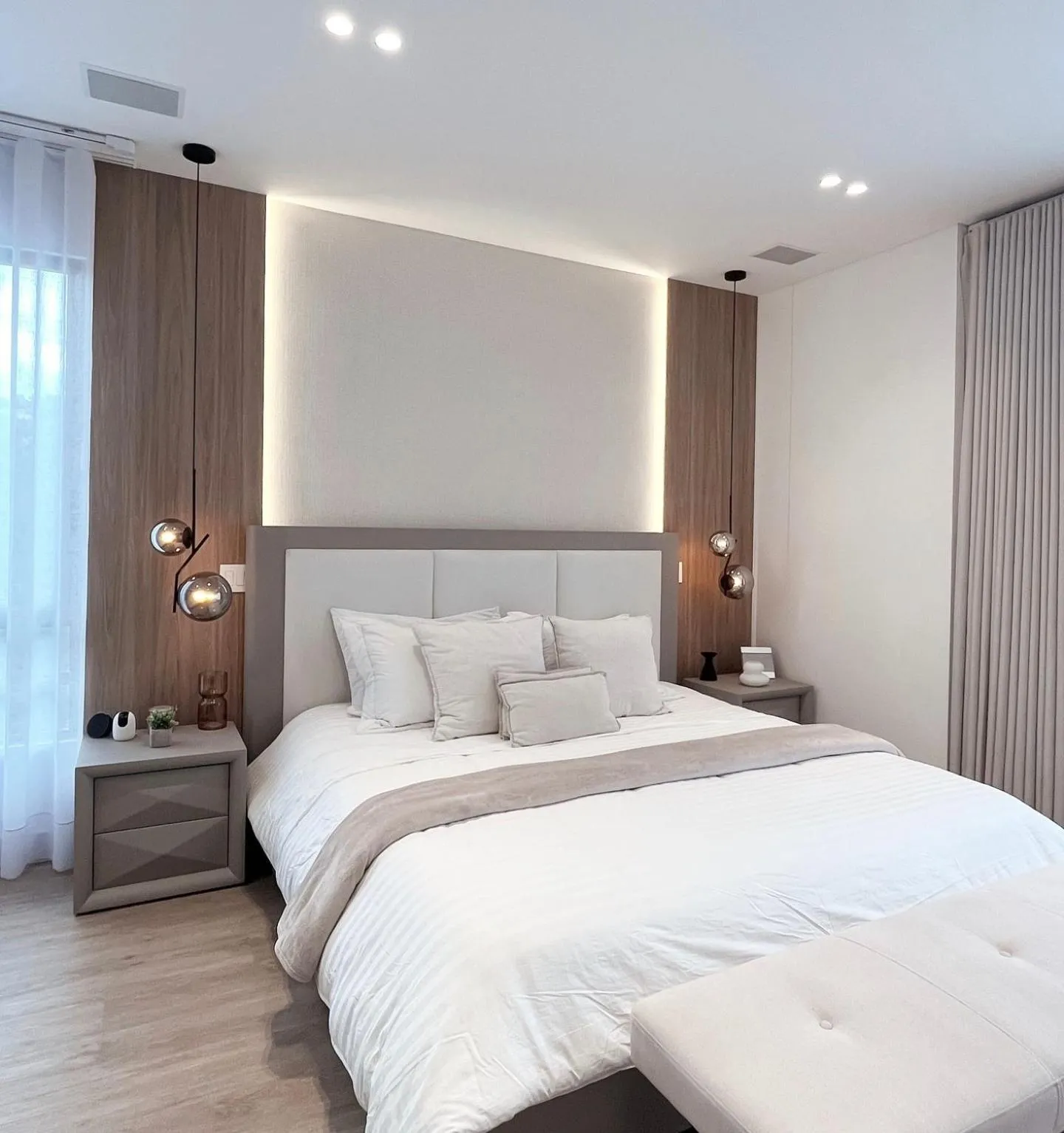 Bed in Residence Riverside