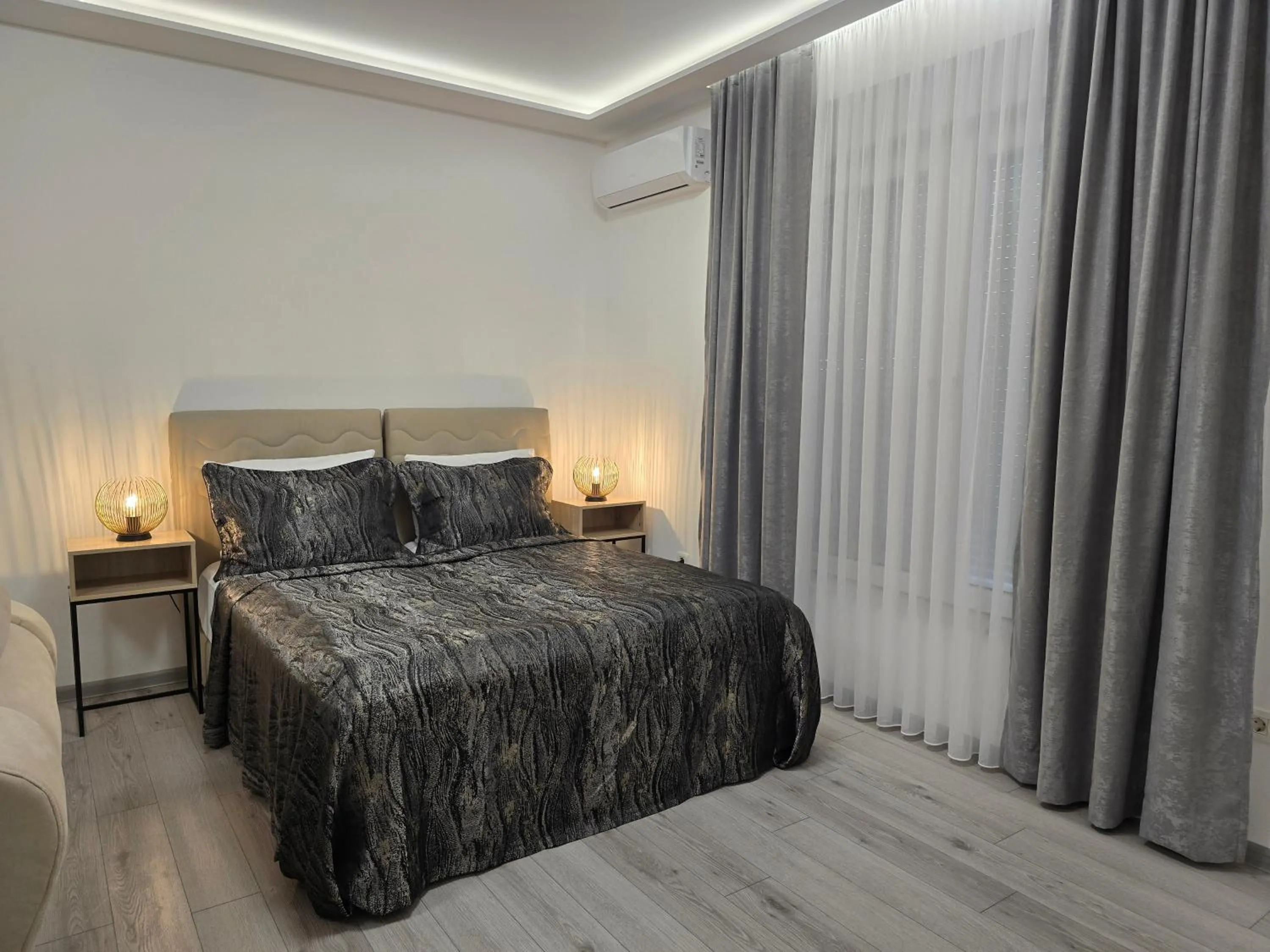 Bed in Residence Riverside