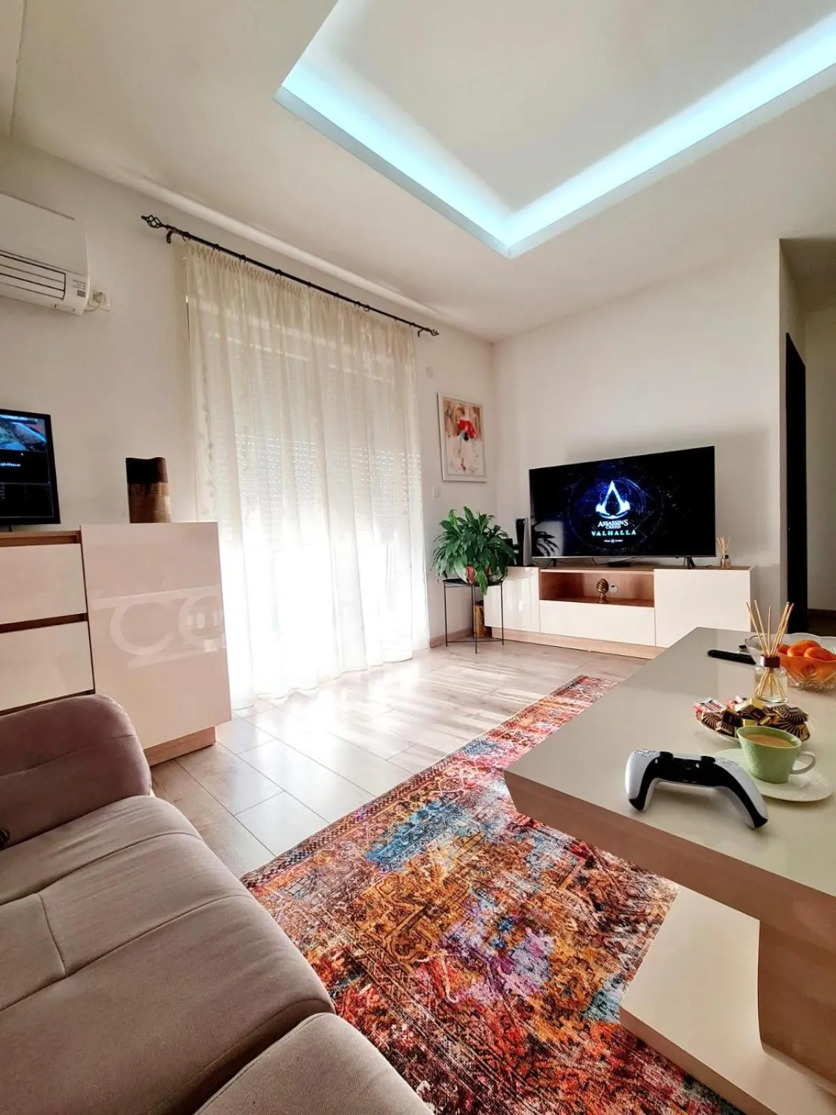 Communal lounge/ TV room in Residence Riverside