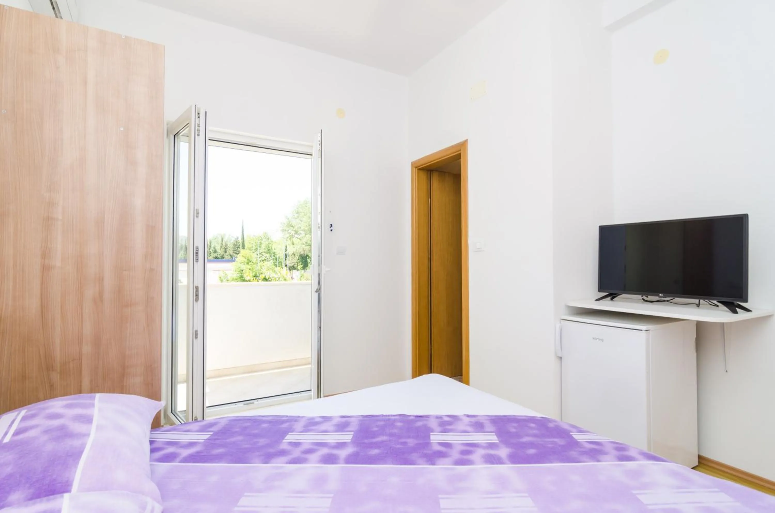 Other, Bed in Rooms & Apartments Barišić