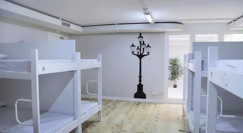 Balcony/Terrace, Bed in Hola Hostal Eixample