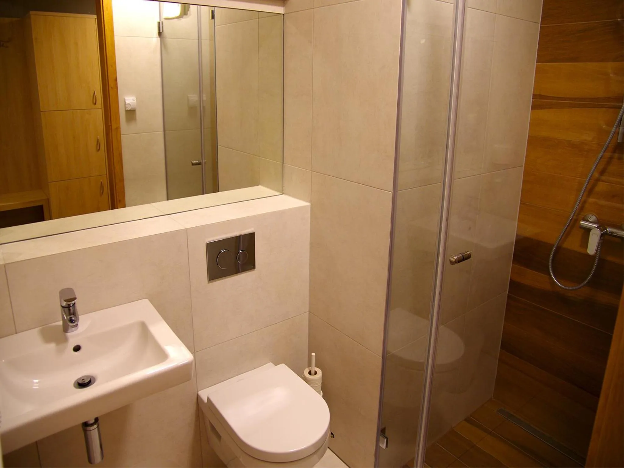 Bathroom in Hotel Uniejów