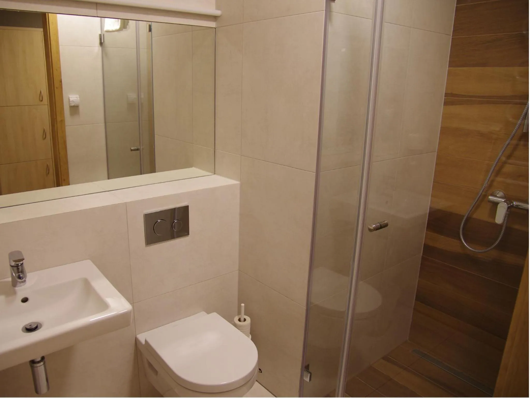 Bathroom in Hotel Uniejów