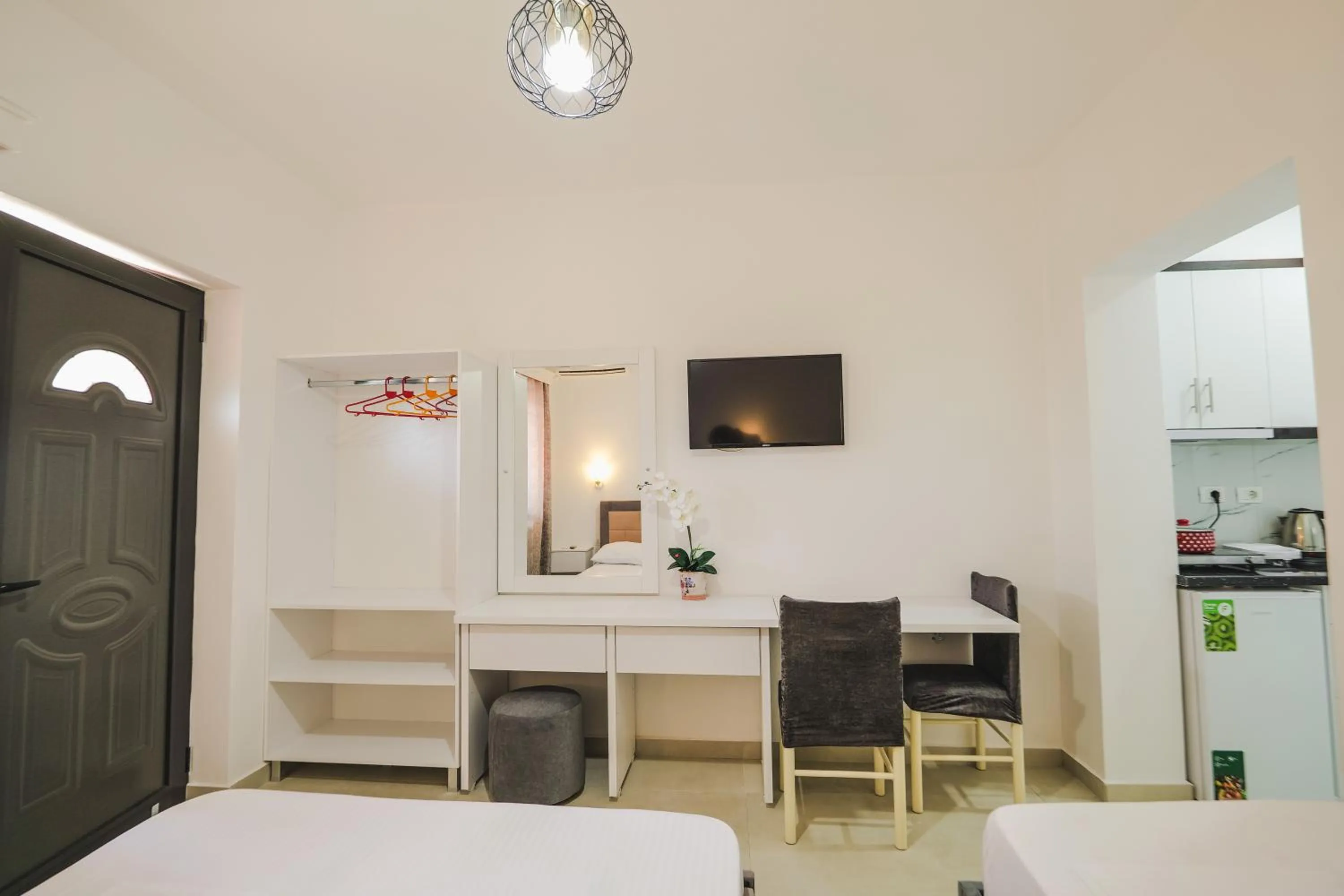 kitchen, Bed in Vila Fredi