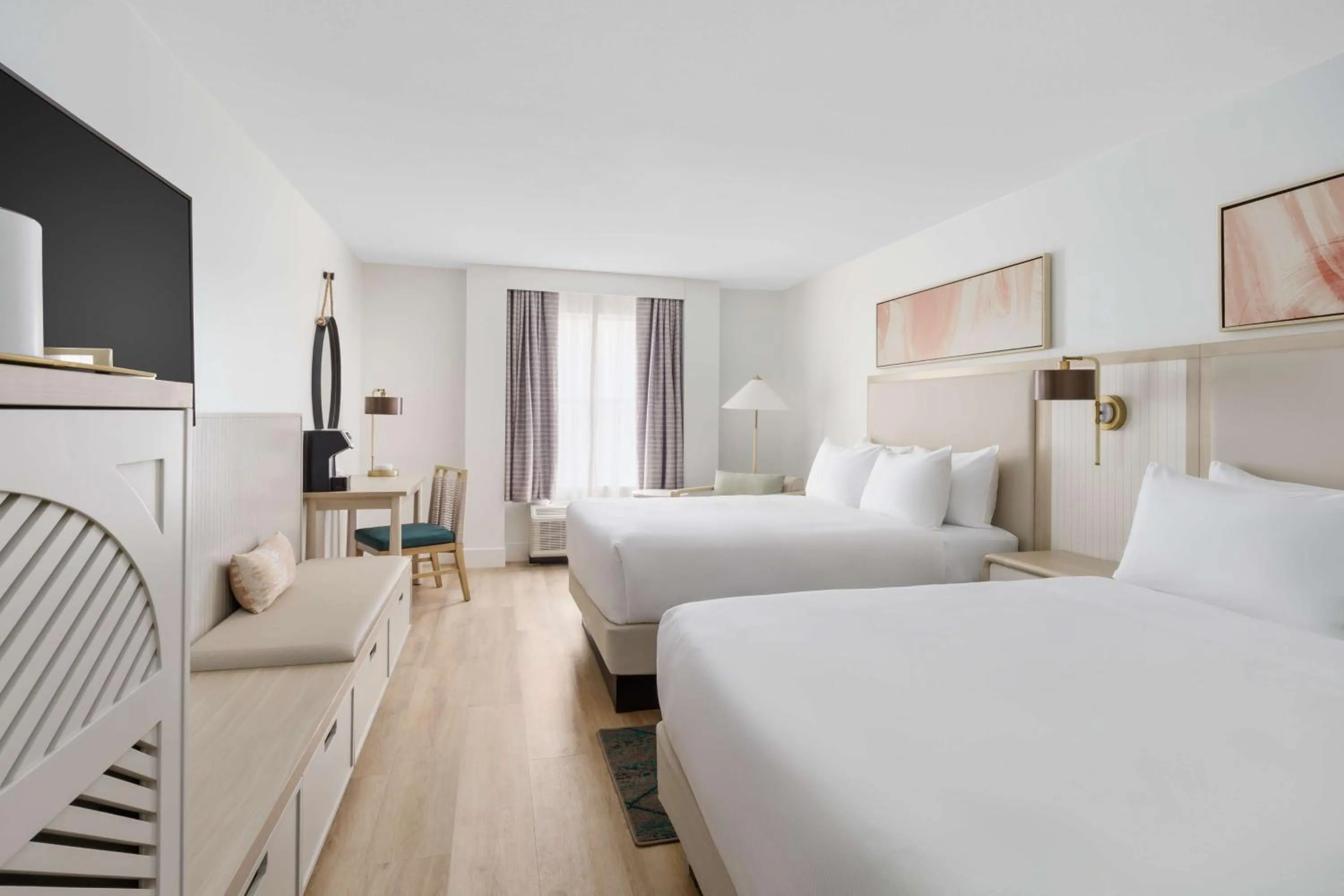 Bed in Beal House Fort Walton Beach, Tapestry Collection By Hilton