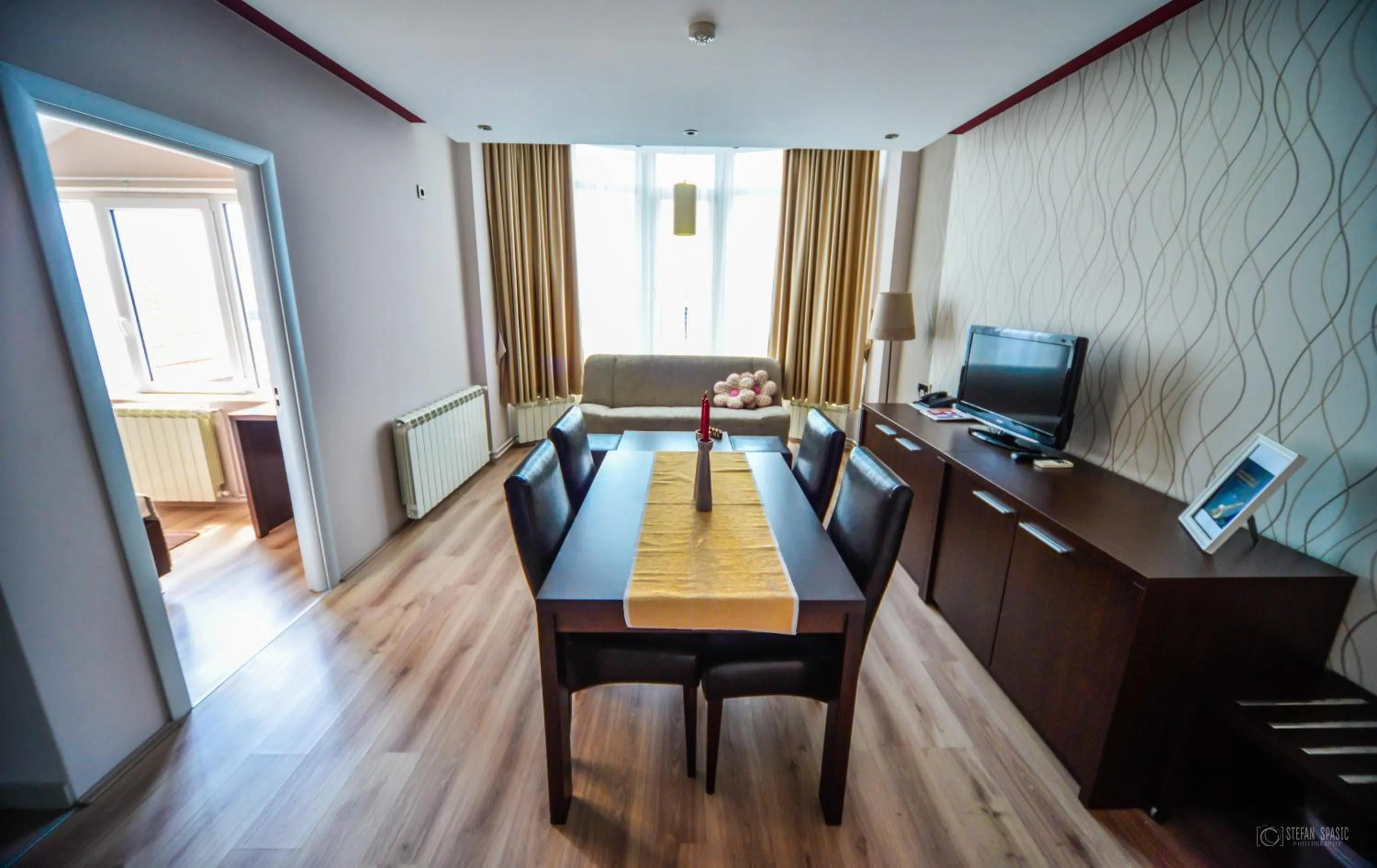 TV and multimedia in Garni Hotel 018 In