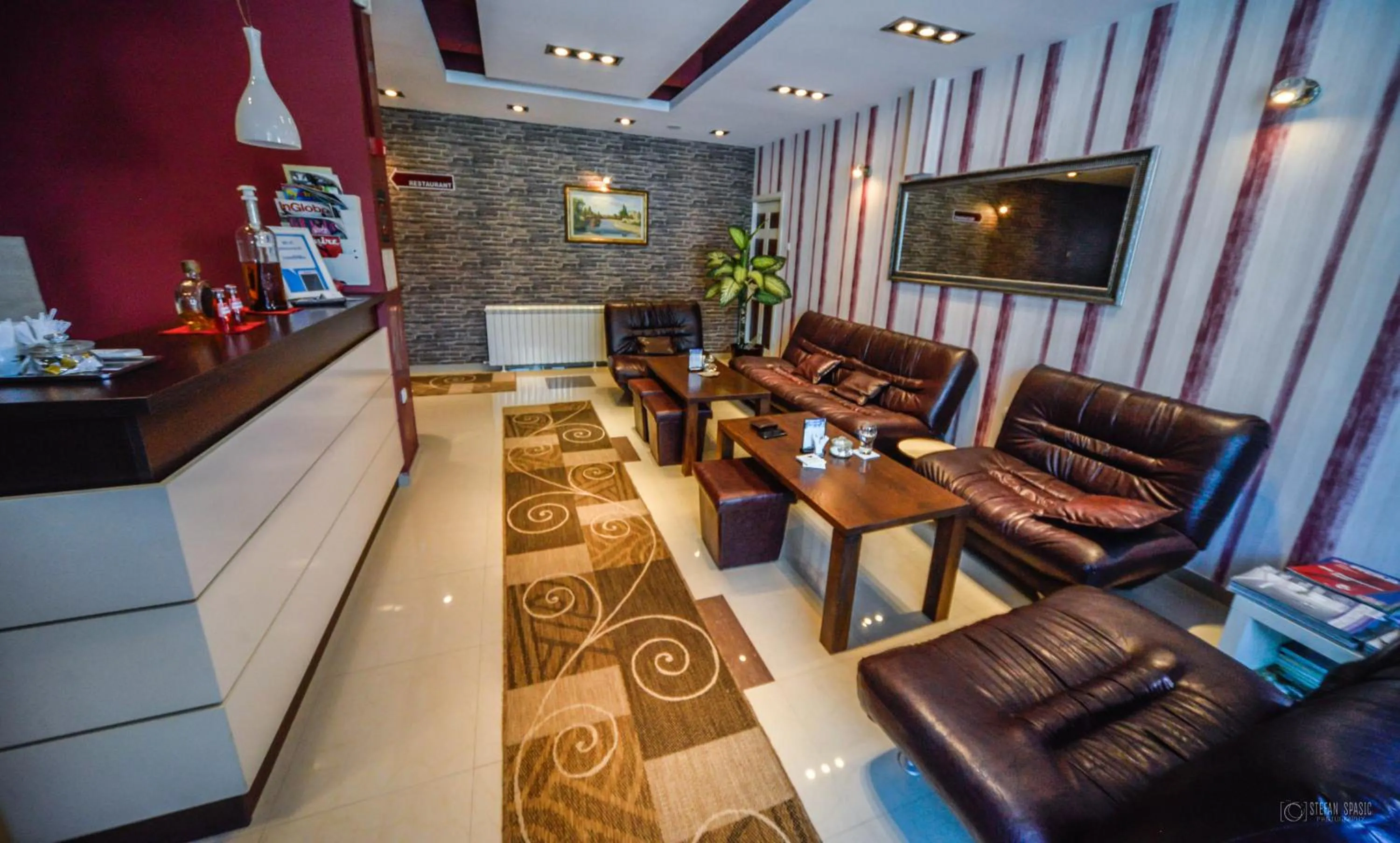 Lounge or bar in Garni Hotel 018 In