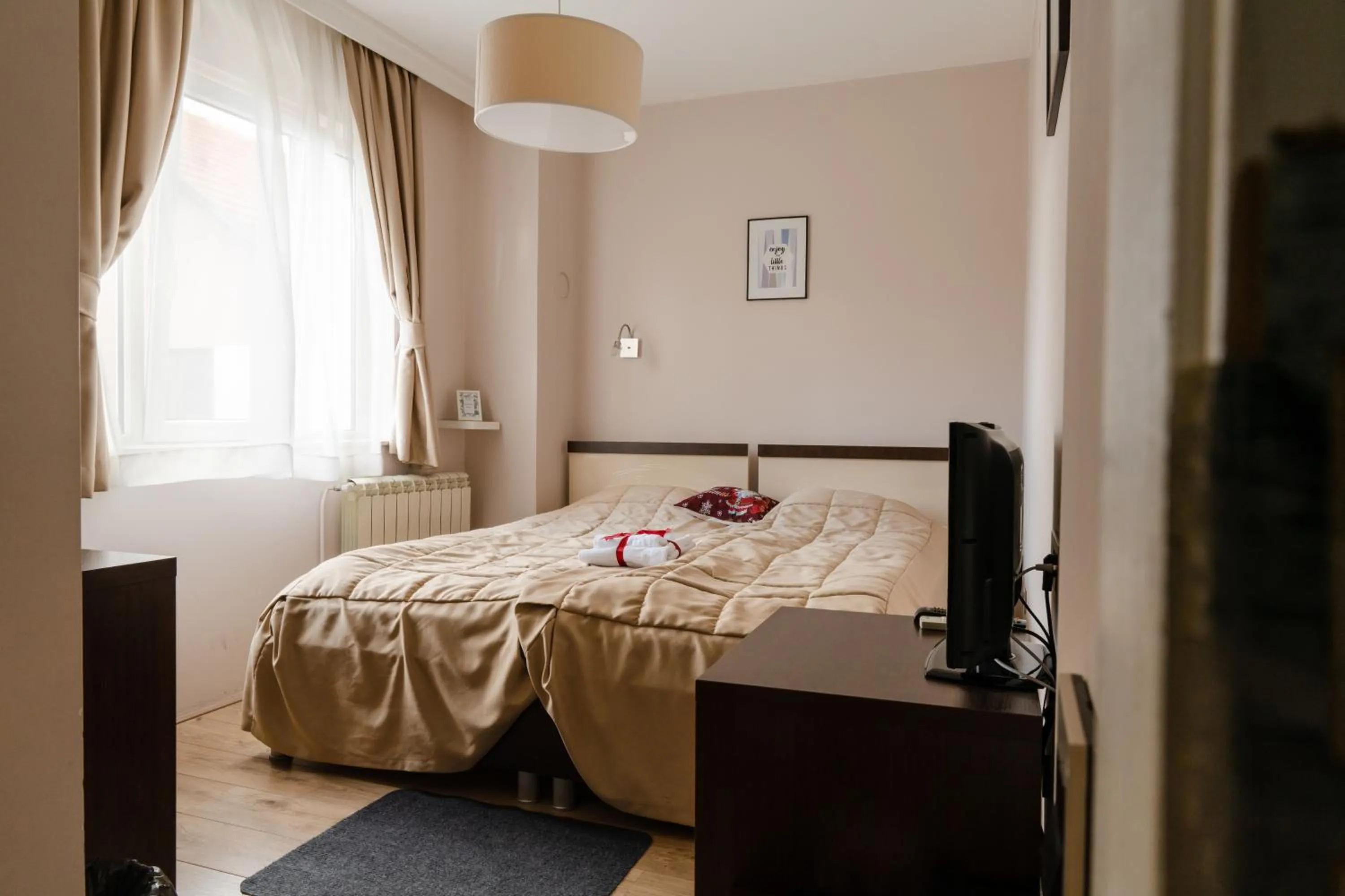 Bed in Garni Hotel 018 In