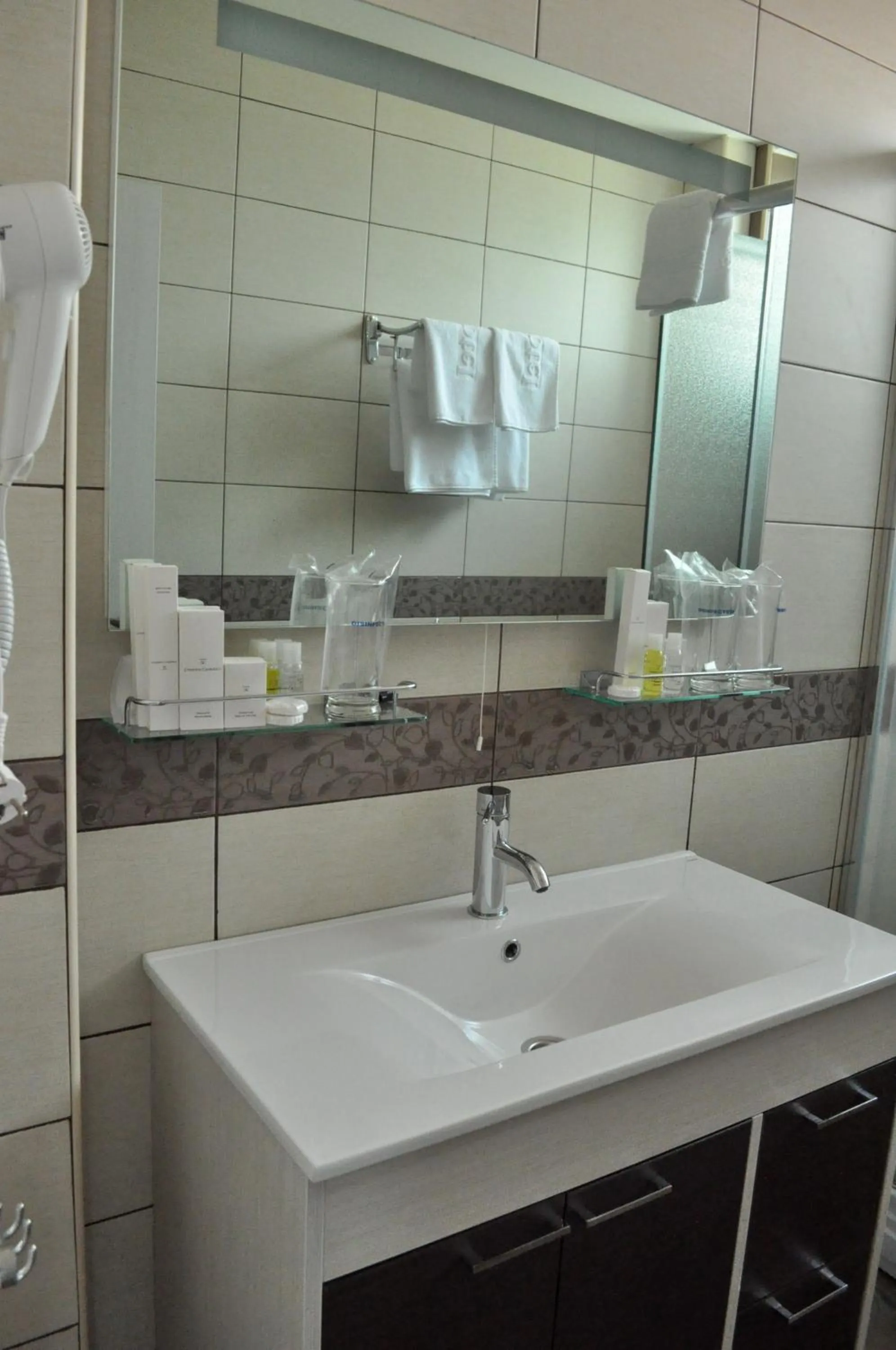 Bathroom in Garni Hotel 018 In