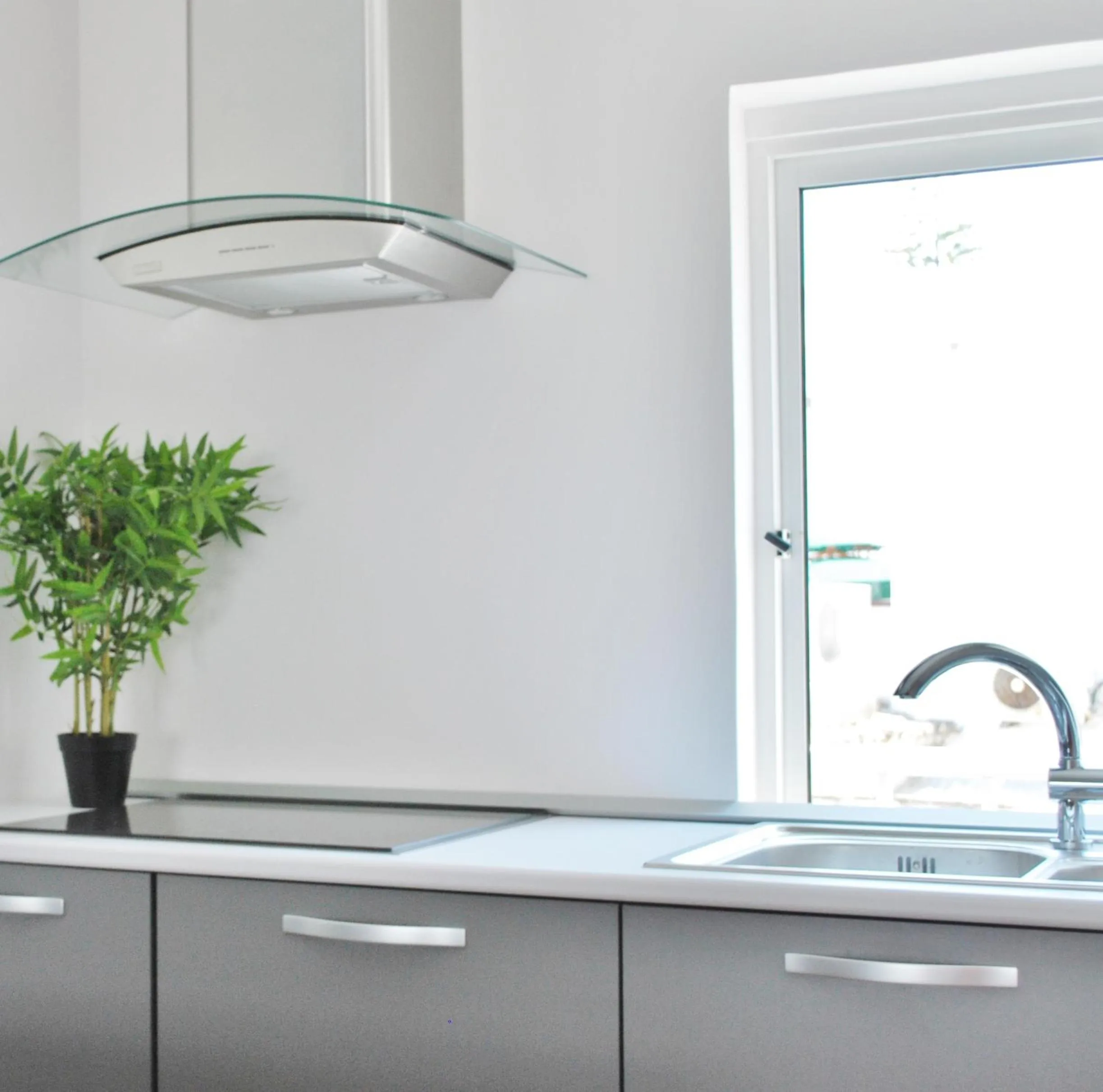 Communal lounge/ TV room in Peneco Albufeira GuestHouse