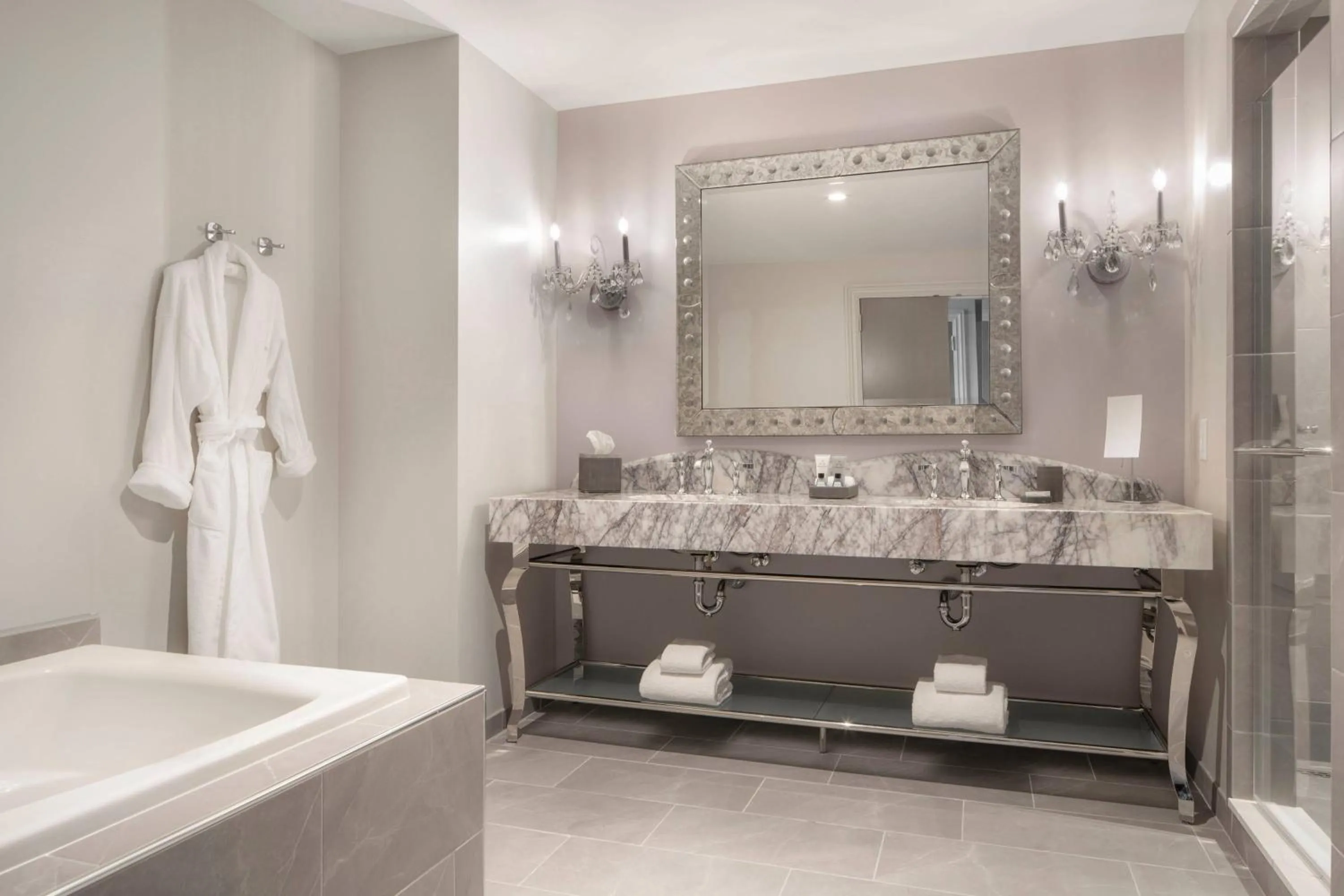 Bathroom in JW Marriott Savannah Plant Riverside District