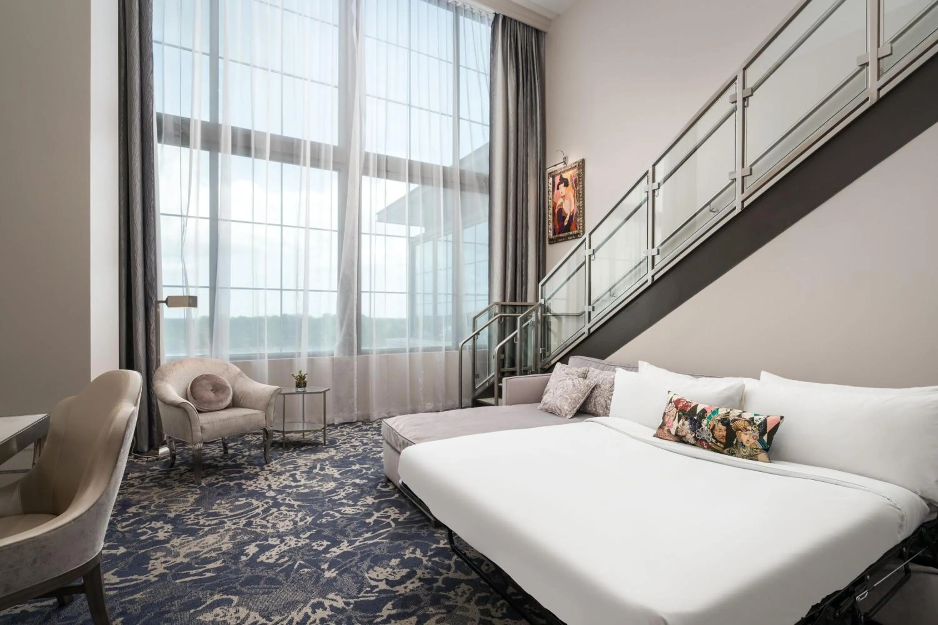 Photo of the whole room, Bed in JW Marriott Savannah Plant Riverside District