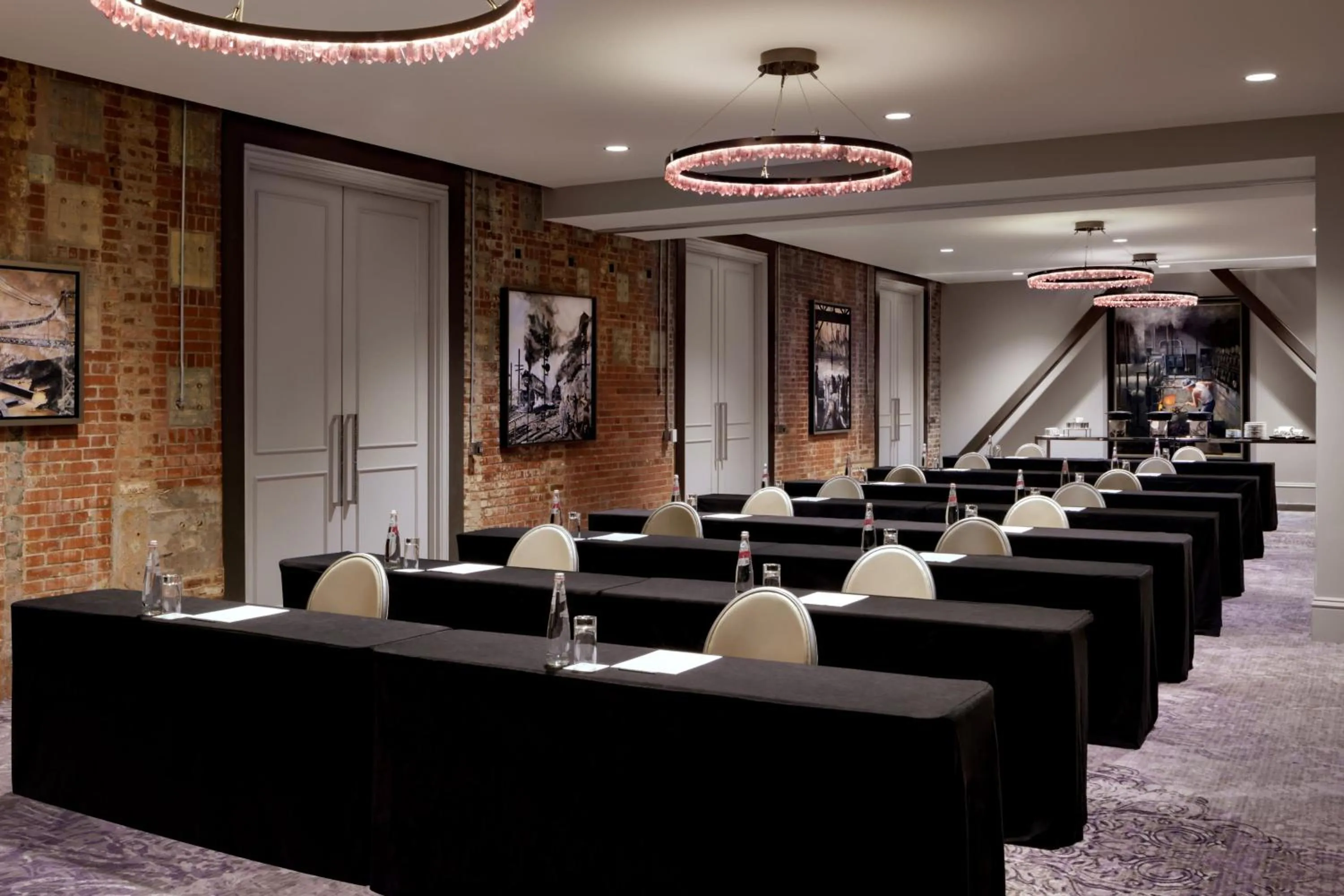 Meeting/conference room in JW Marriott Savannah Plant Riverside District