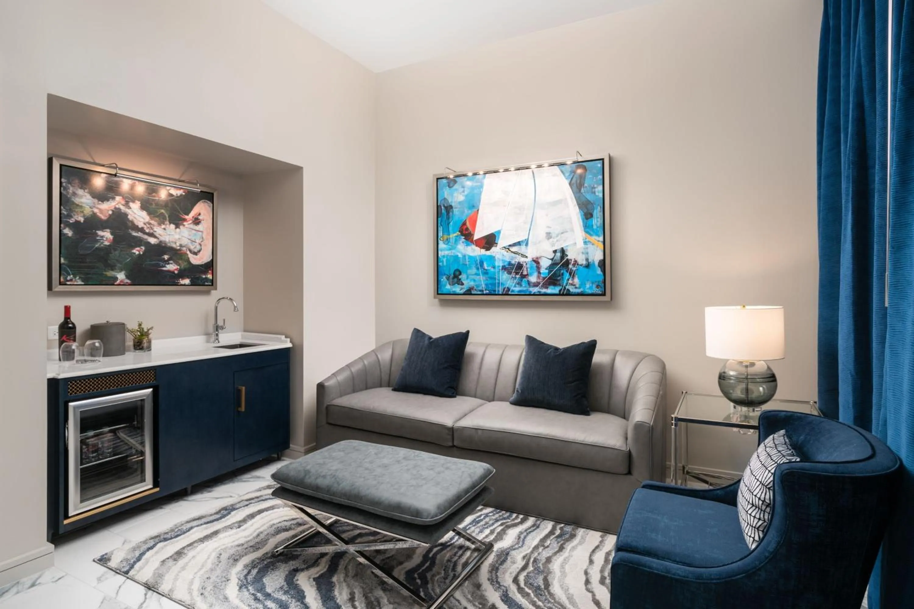 Living room in JW Marriott Savannah Plant Riverside District