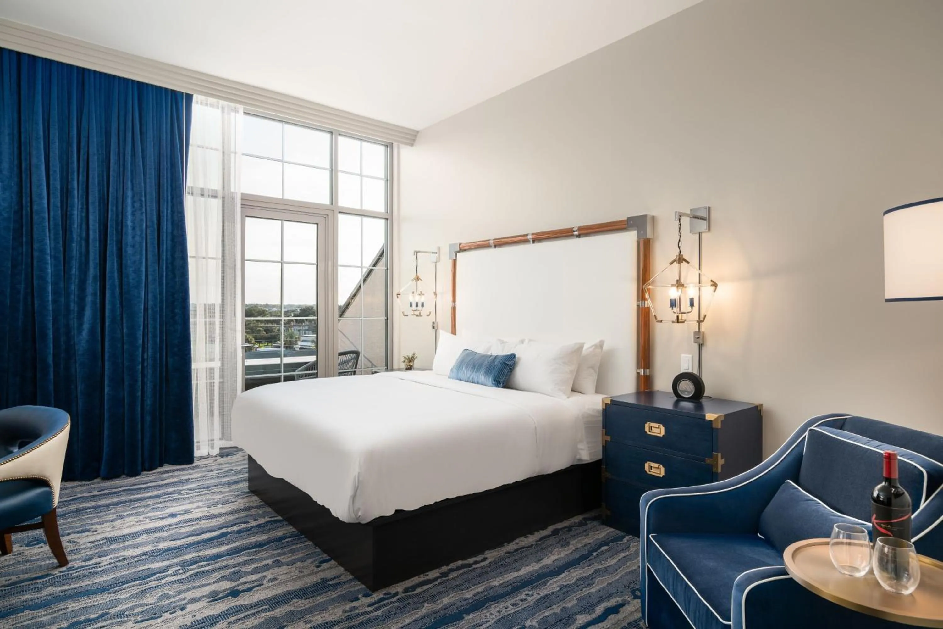 Photo of the whole room, Bed in JW Marriott Savannah Plant Riverside District