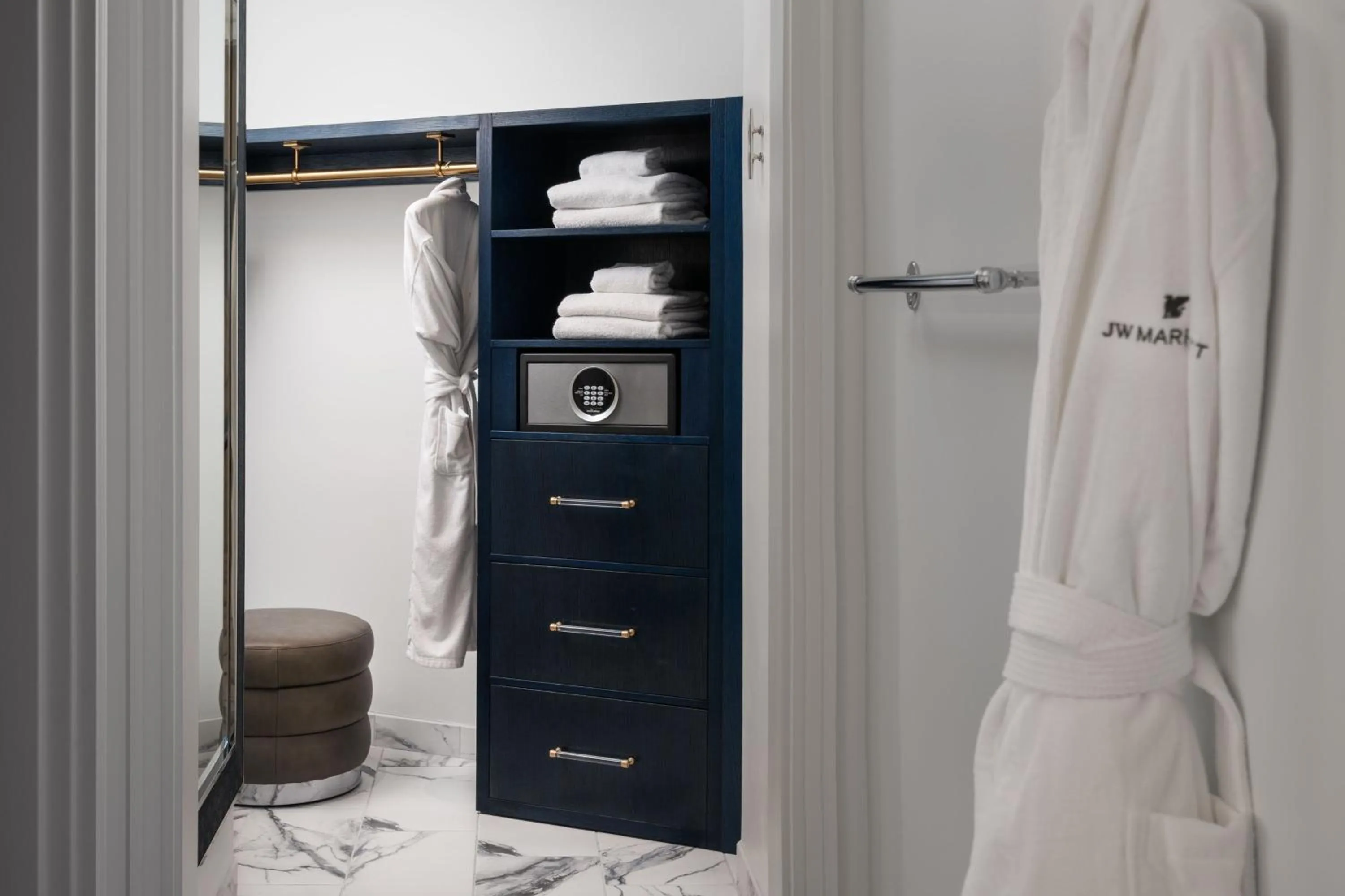 Photo of the whole room in JW Marriott Savannah Plant Riverside District