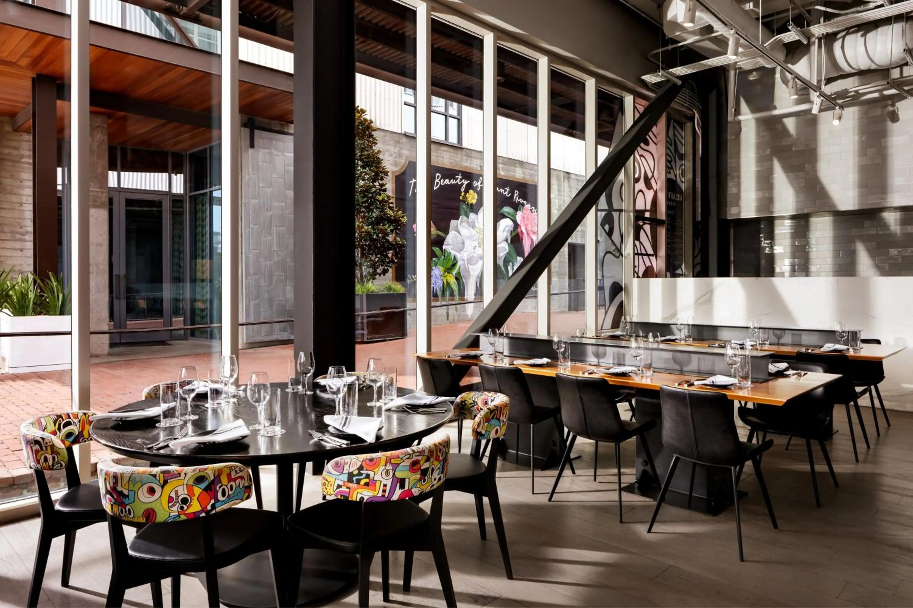 Restaurant/places to eat in JW Marriott Savannah Plant Riverside District