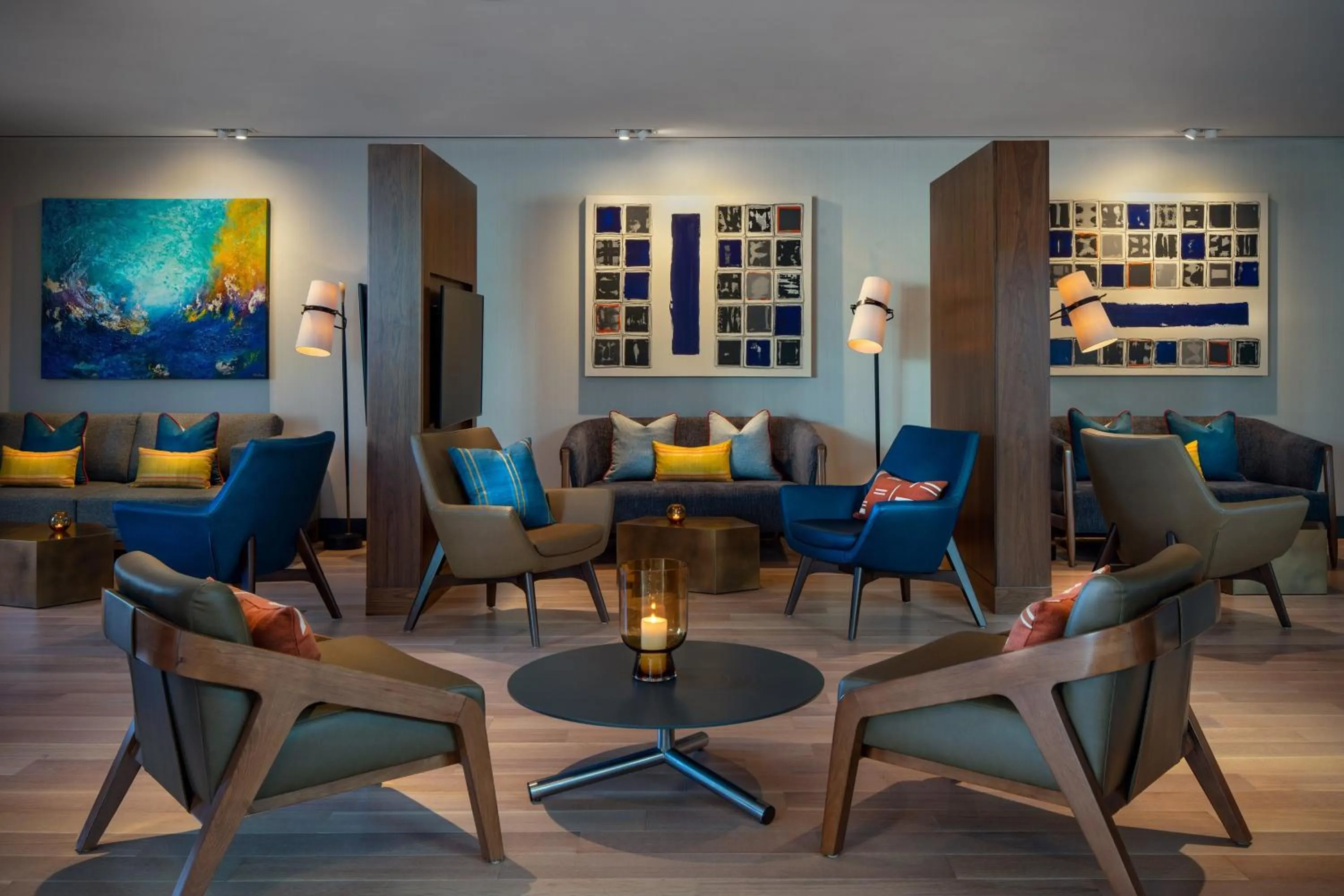 Lounge or bar in The Westin Houston Medical Center - Museum District