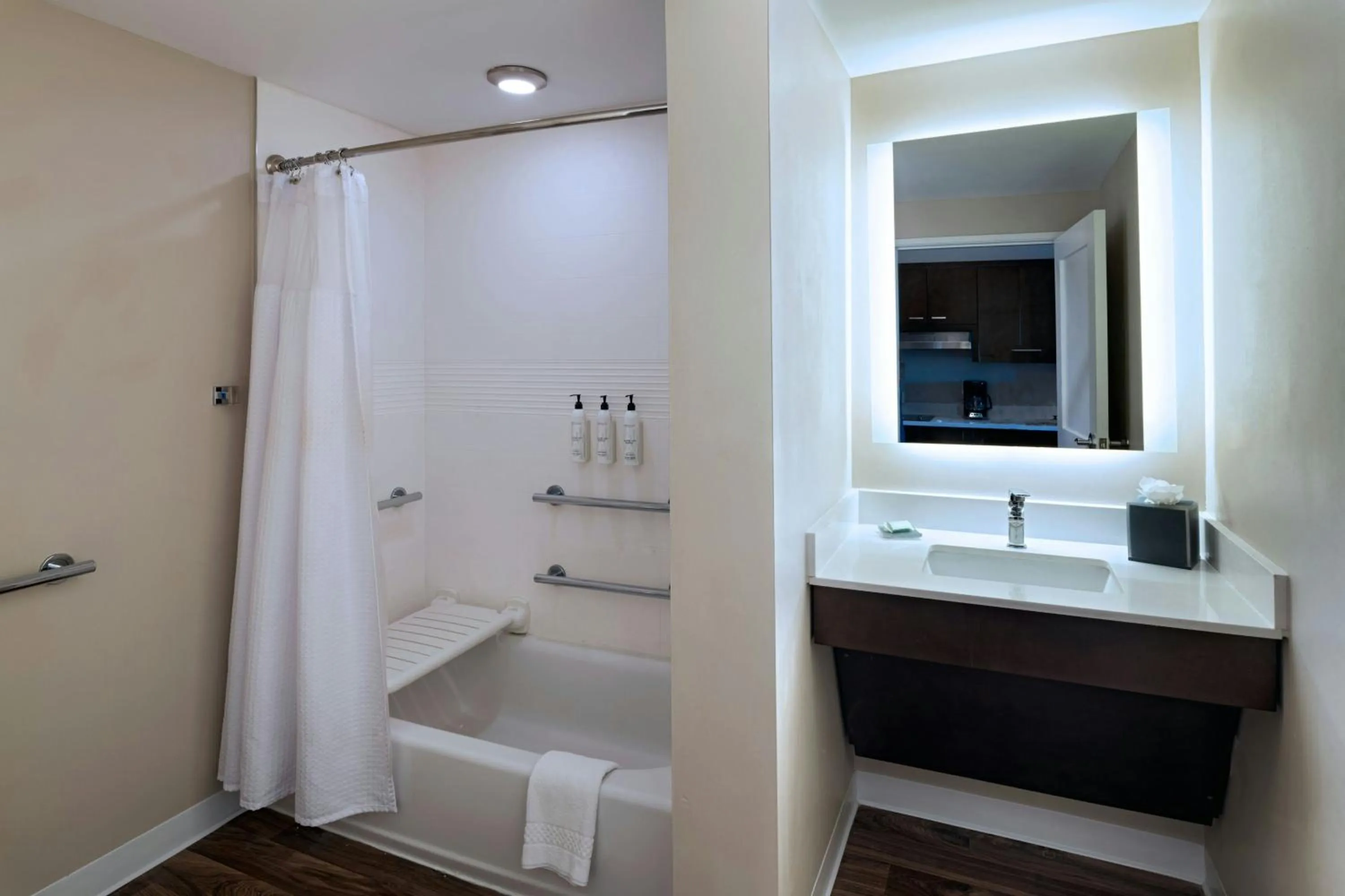 Bathroom in TownePlace Suites El Paso North