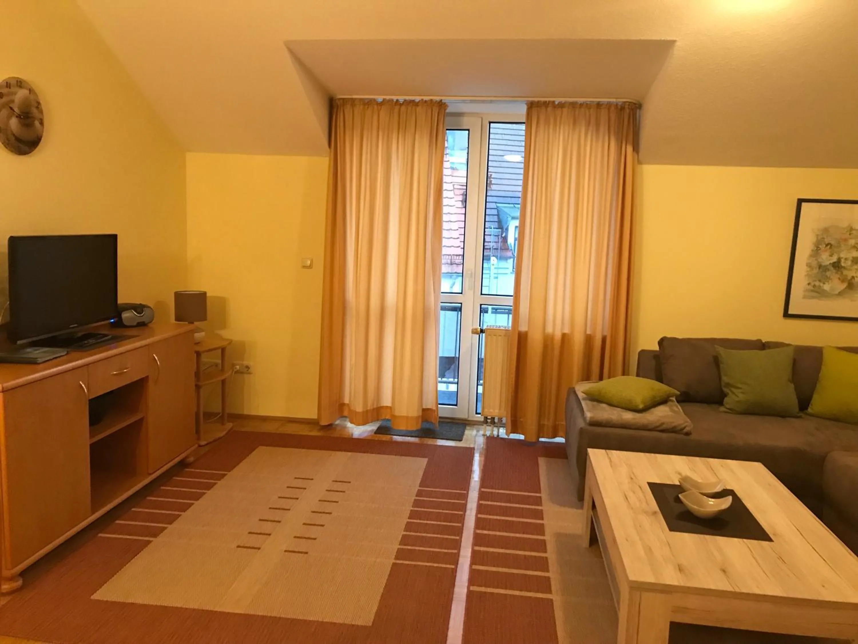 TV and multimedia in Ferienresidenz Am weißen Regen