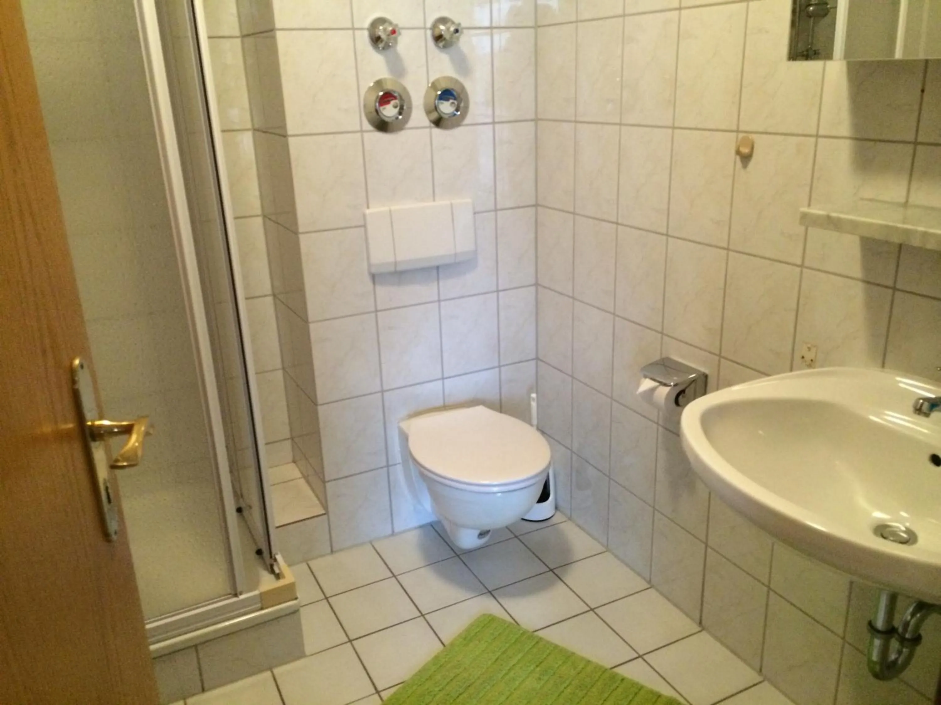 Toilet in Ferienresidenz Am weißen Regen