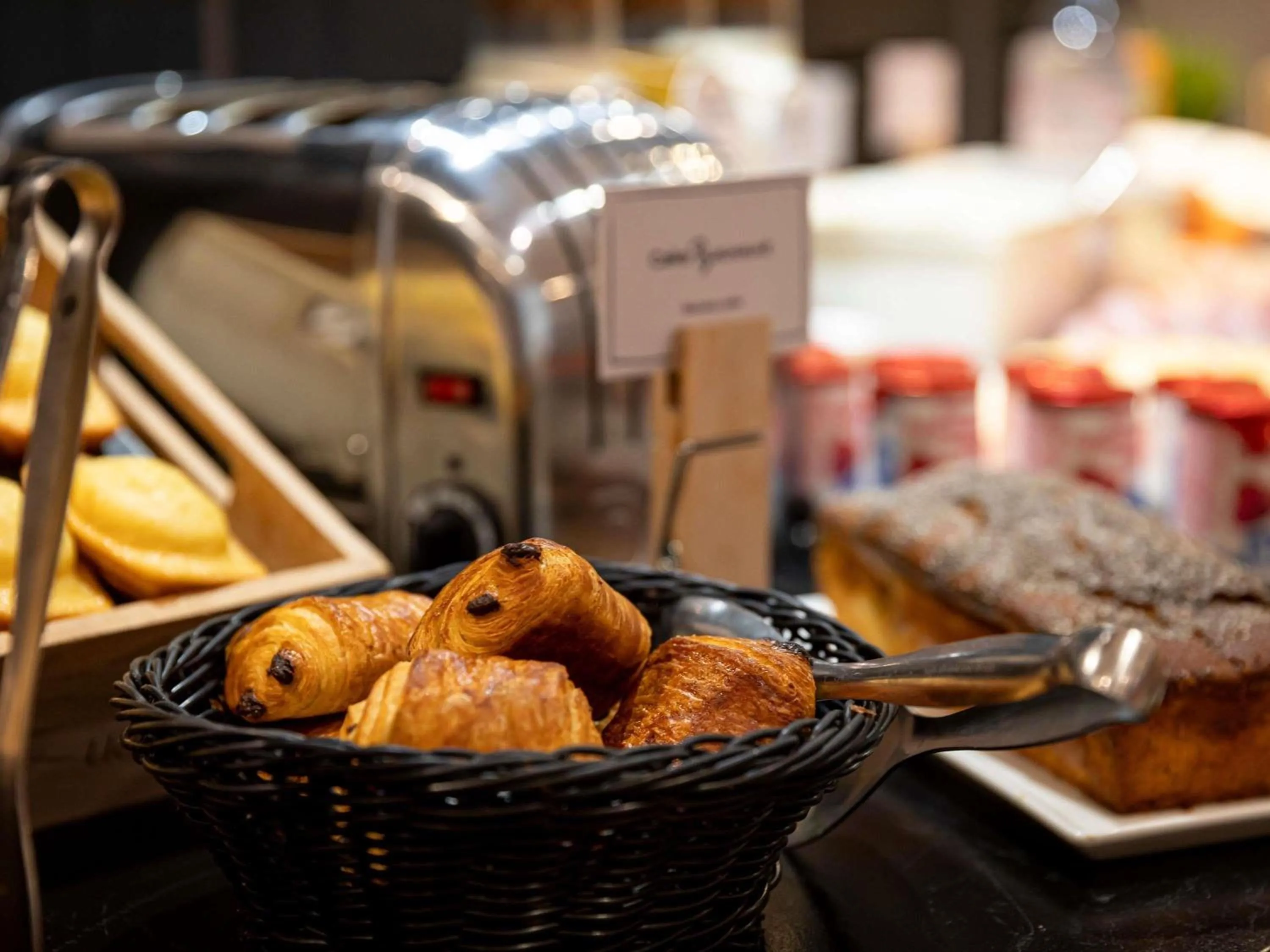 Breakfast in ibis Daumesnil Porte Doree