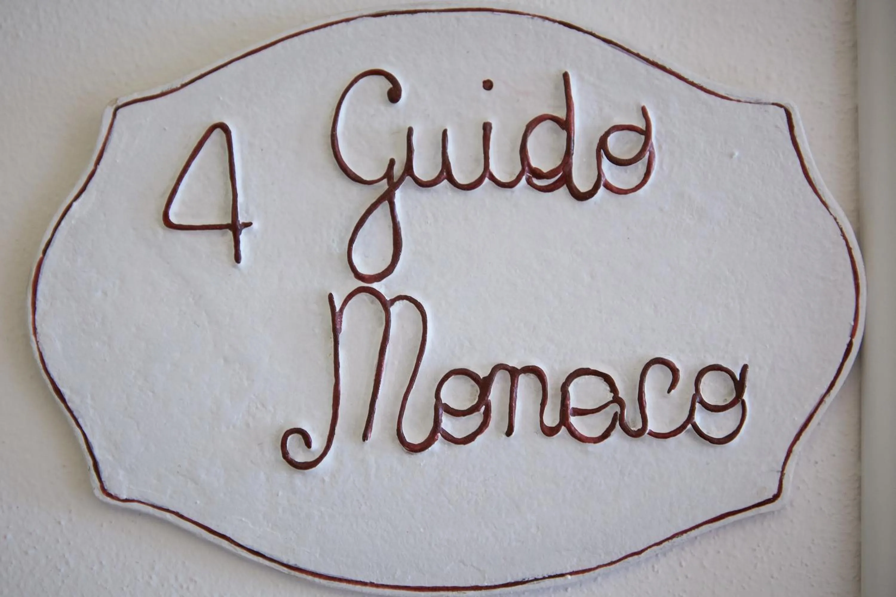 Decorative detail in Cento Passi dal Duomo B&B