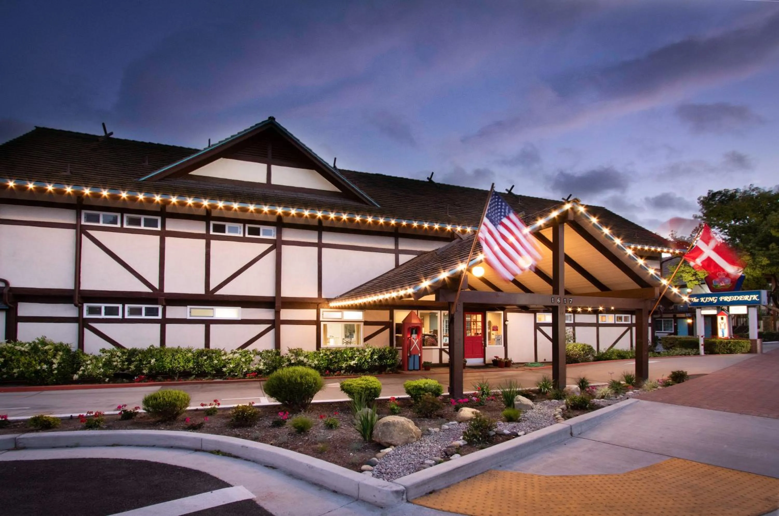 Property building in King Frederik Inn