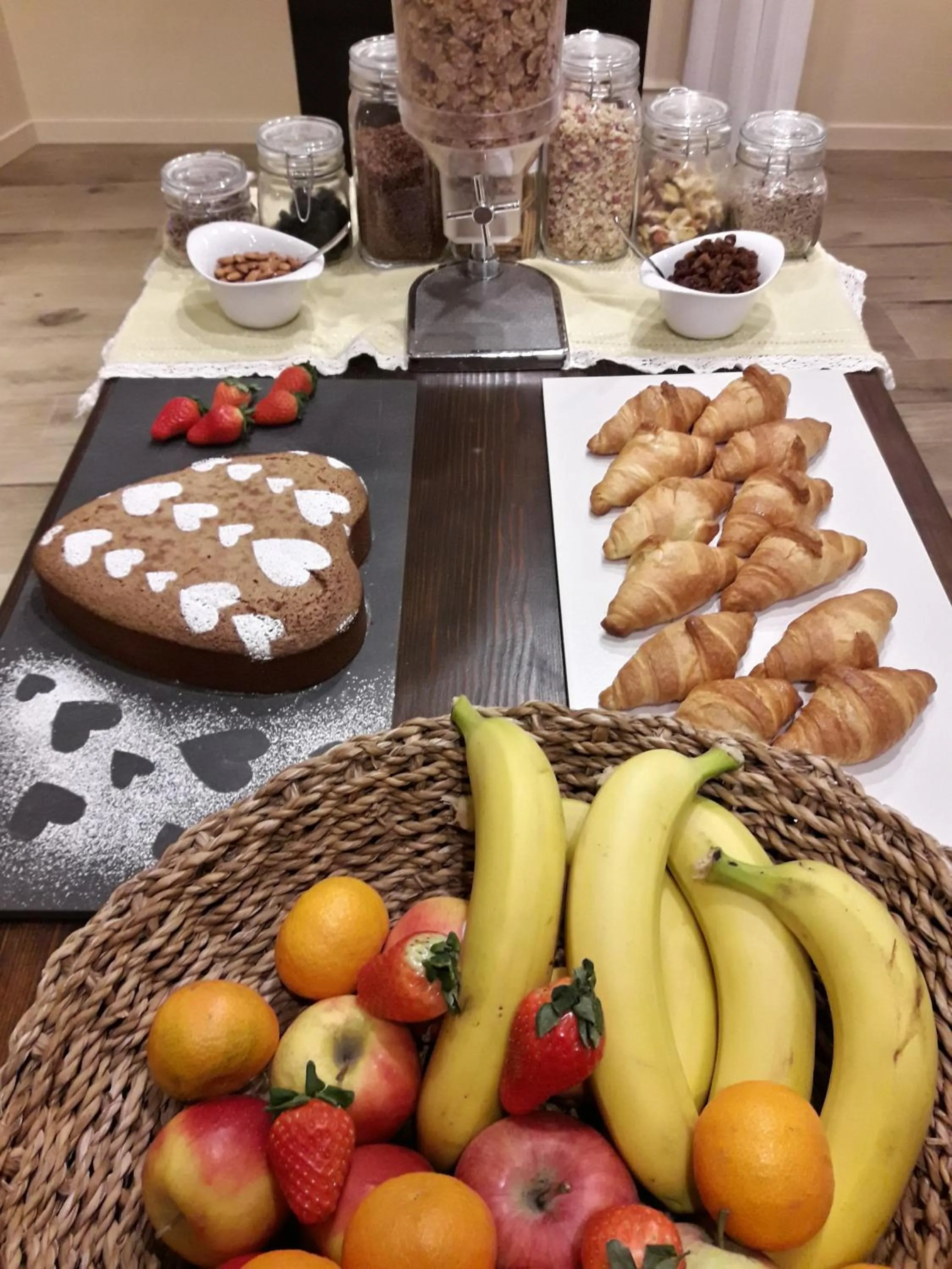 Food and drinks in Ai Vellutai