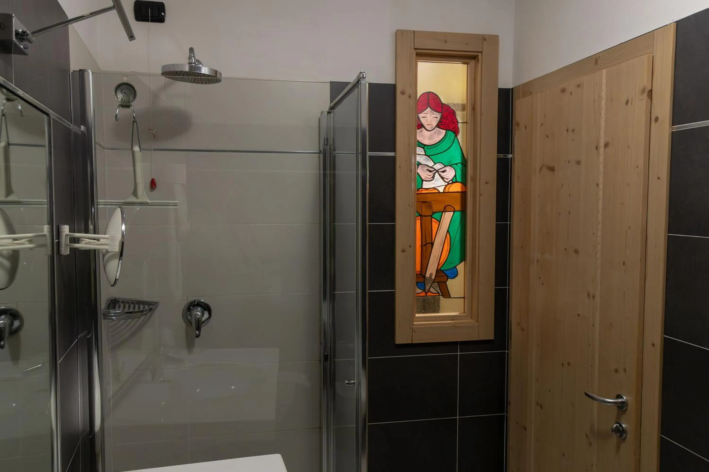 Shower in Ai Vellutai