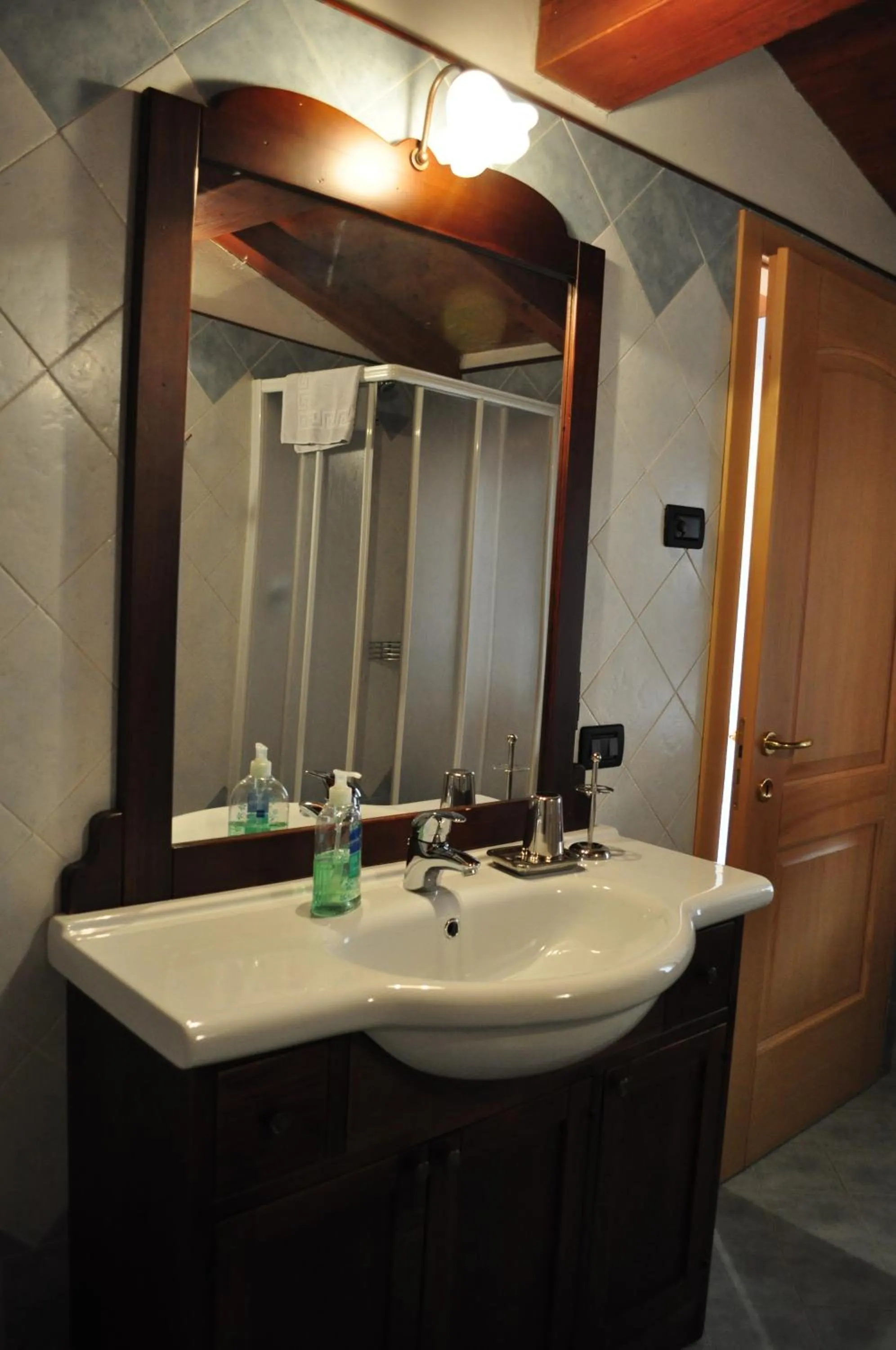 Bathroom in Ai Vellutai