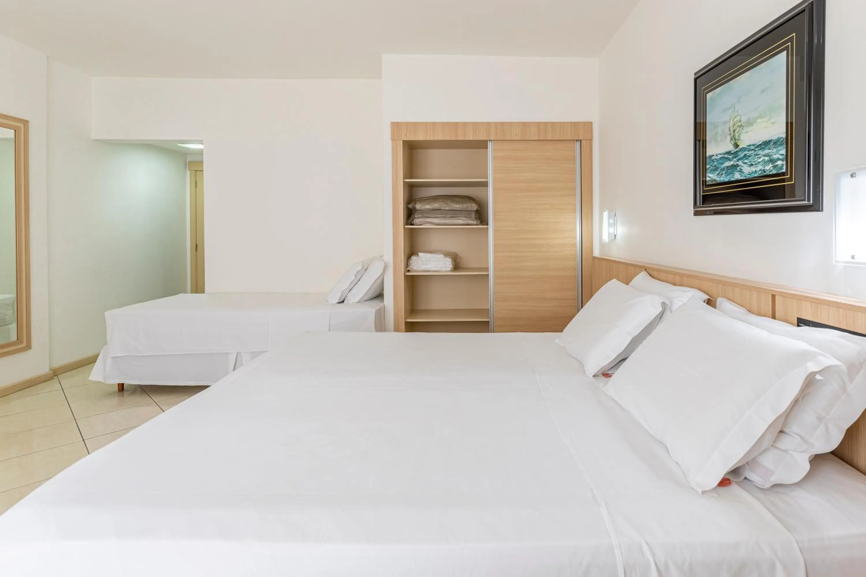 Standard Family Room in Hotel Açores