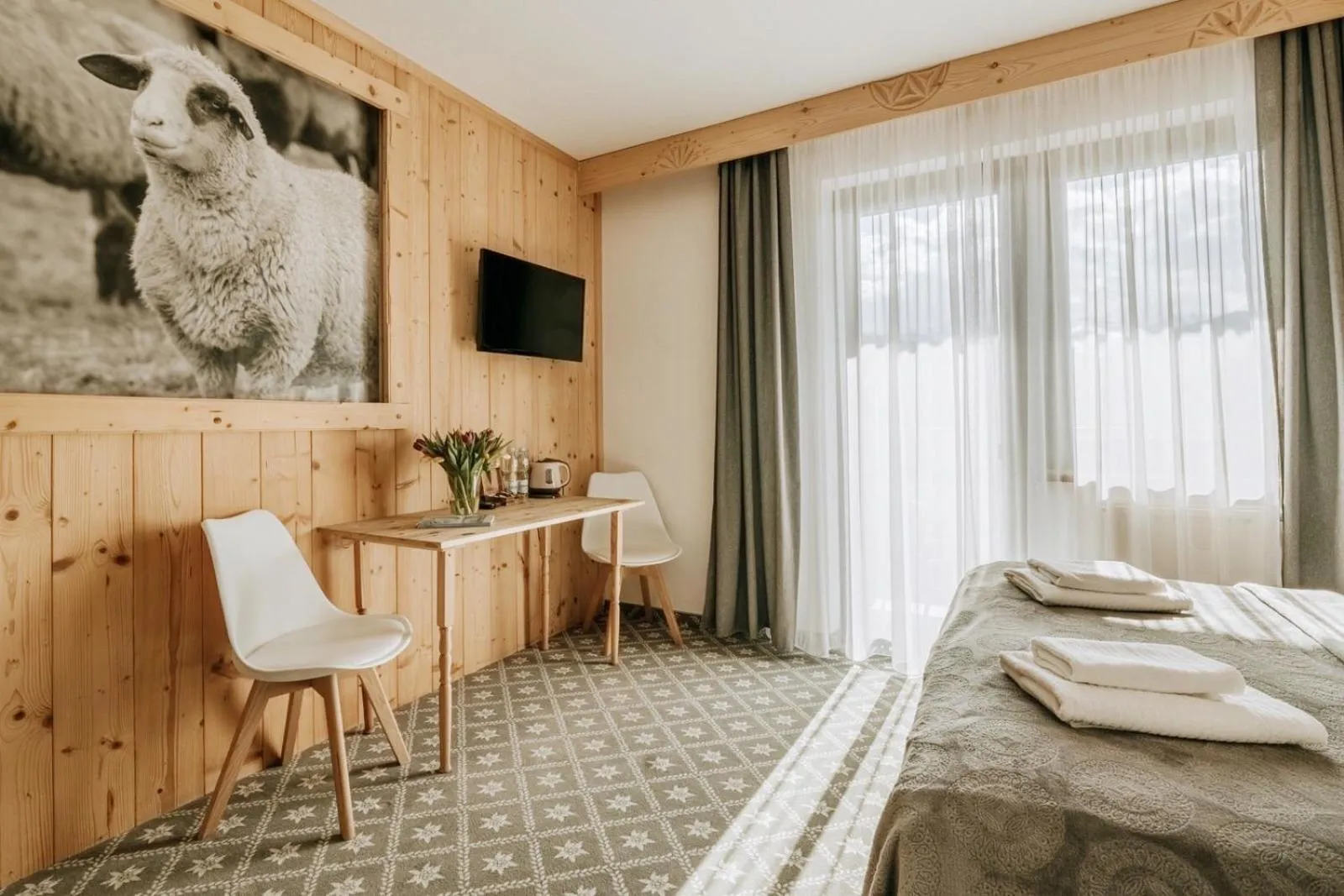 TV and multimedia, Bed in Willa Swoboda Garden Spa