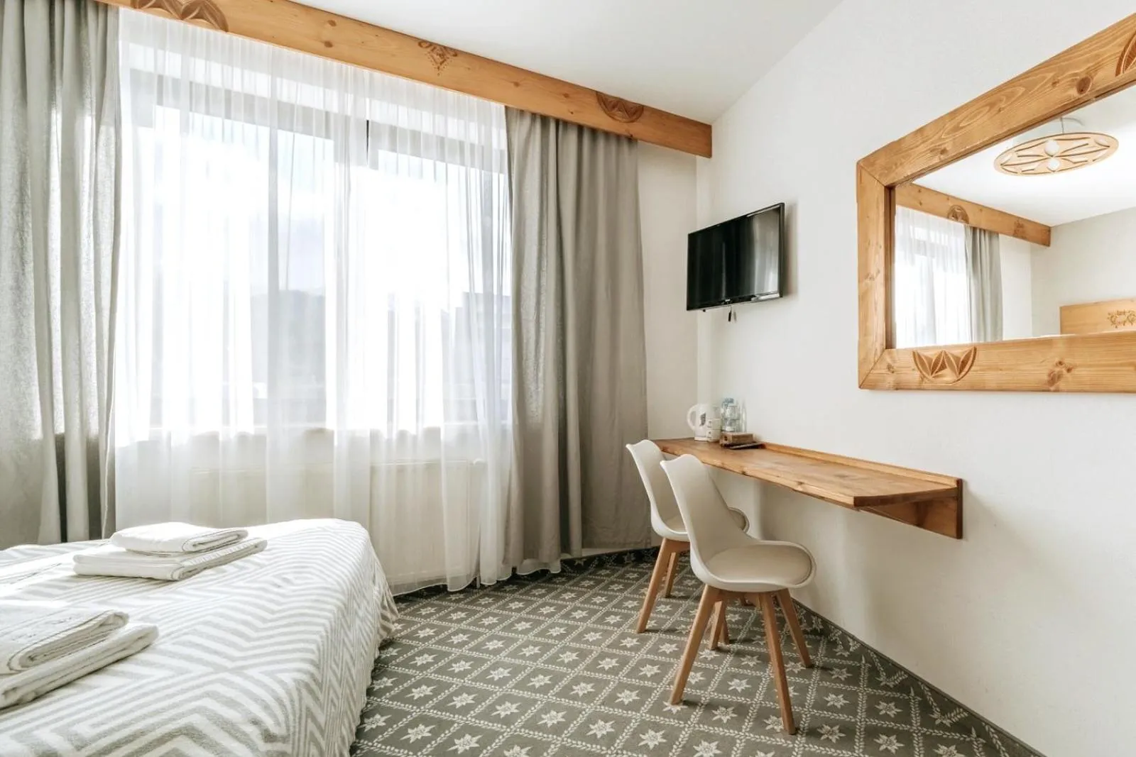 TV and multimedia, Bed in Willa Swoboda Garden Spa