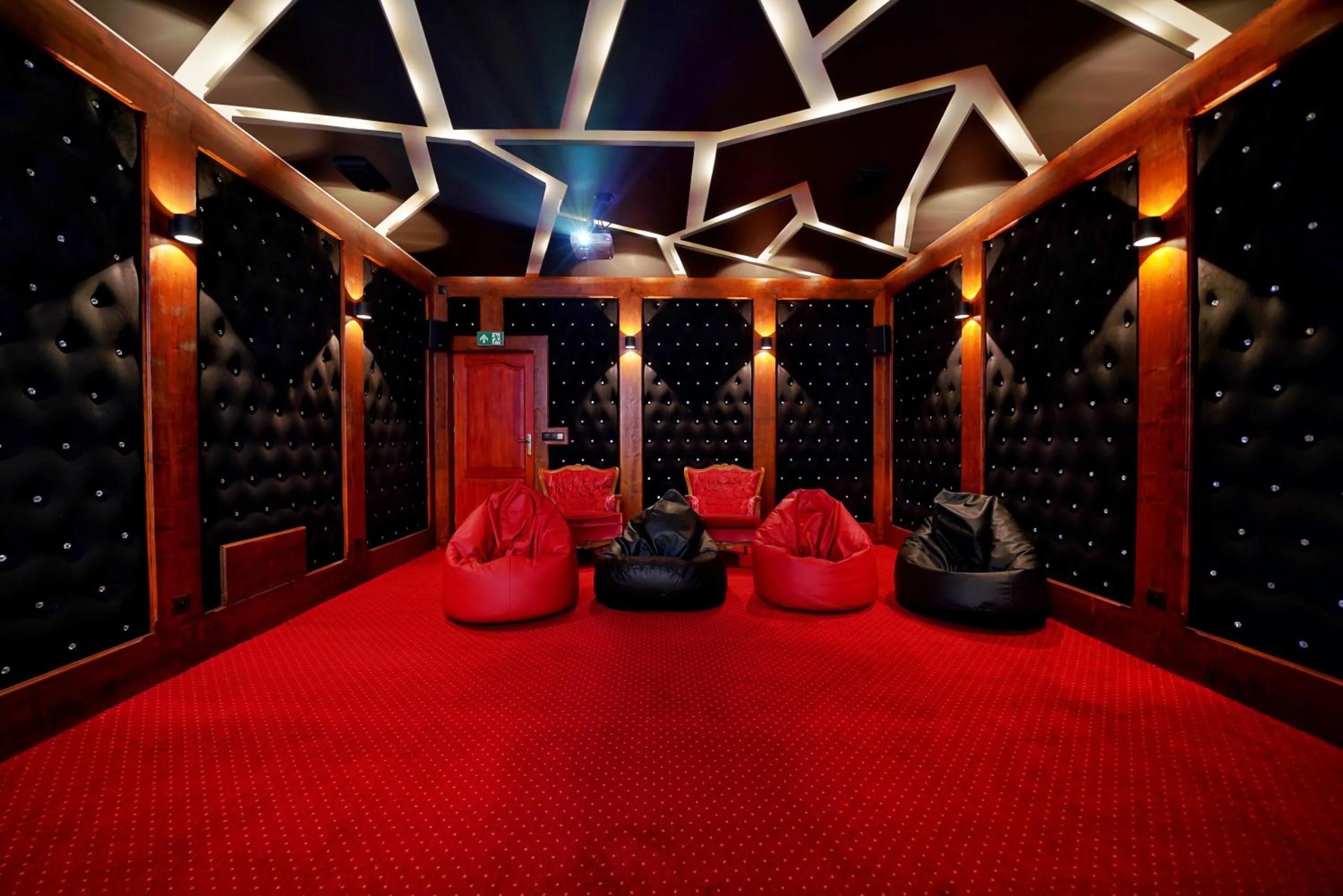 Communal lounge/ TV room in Willa Swoboda Garden Spa