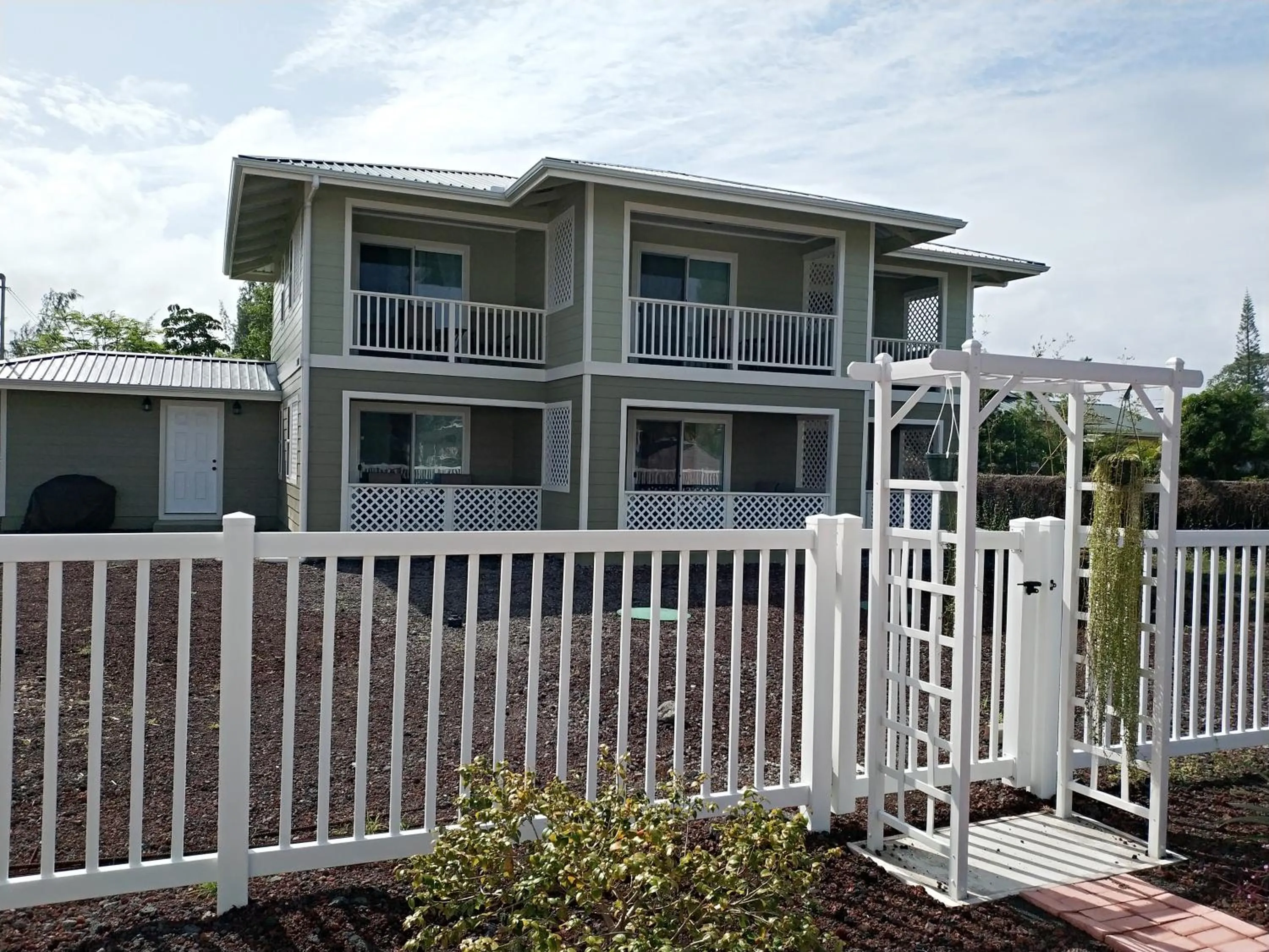 Property building in Ocean Breeze Inn