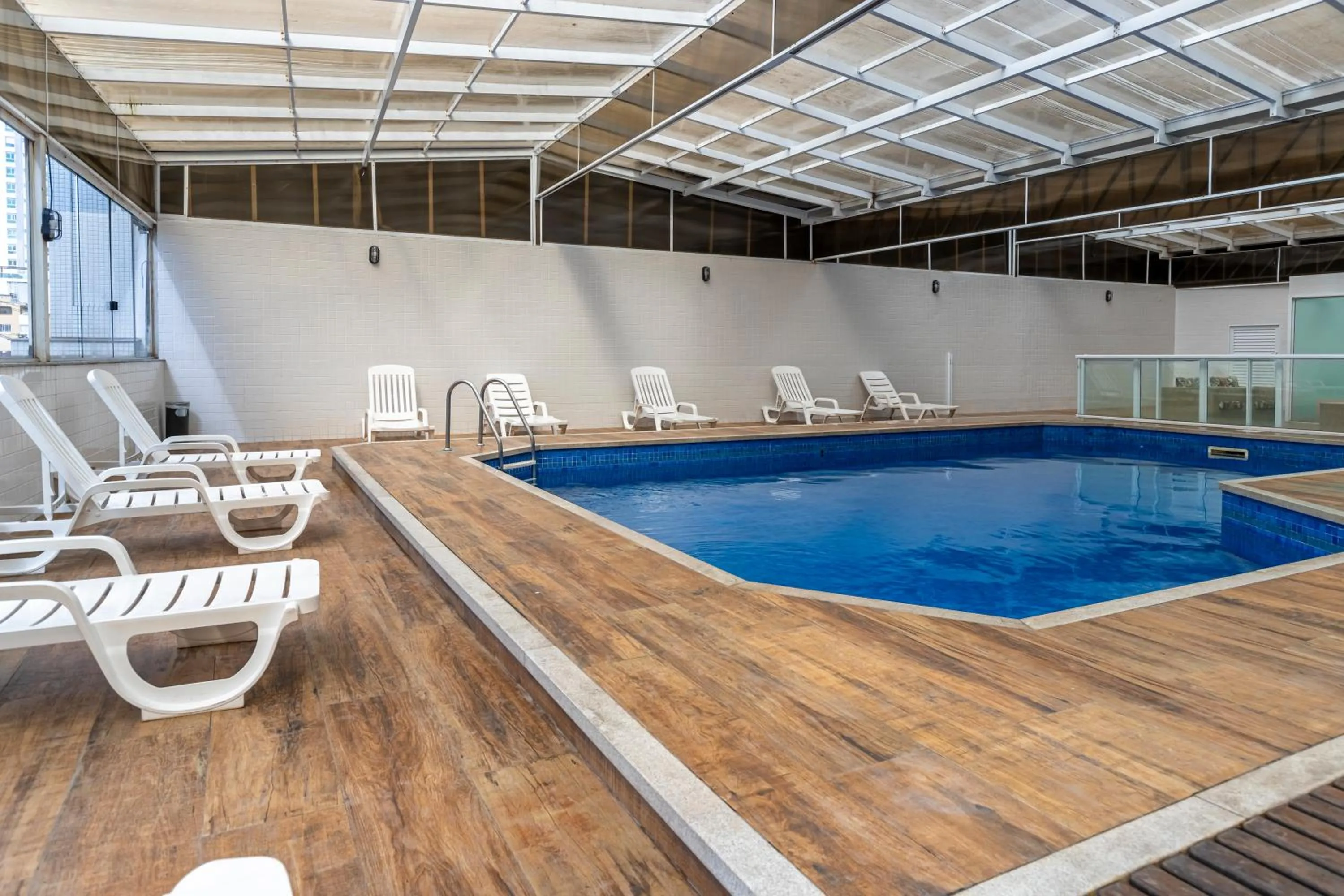 Swimming pool in Hotel Ilha da Madeira