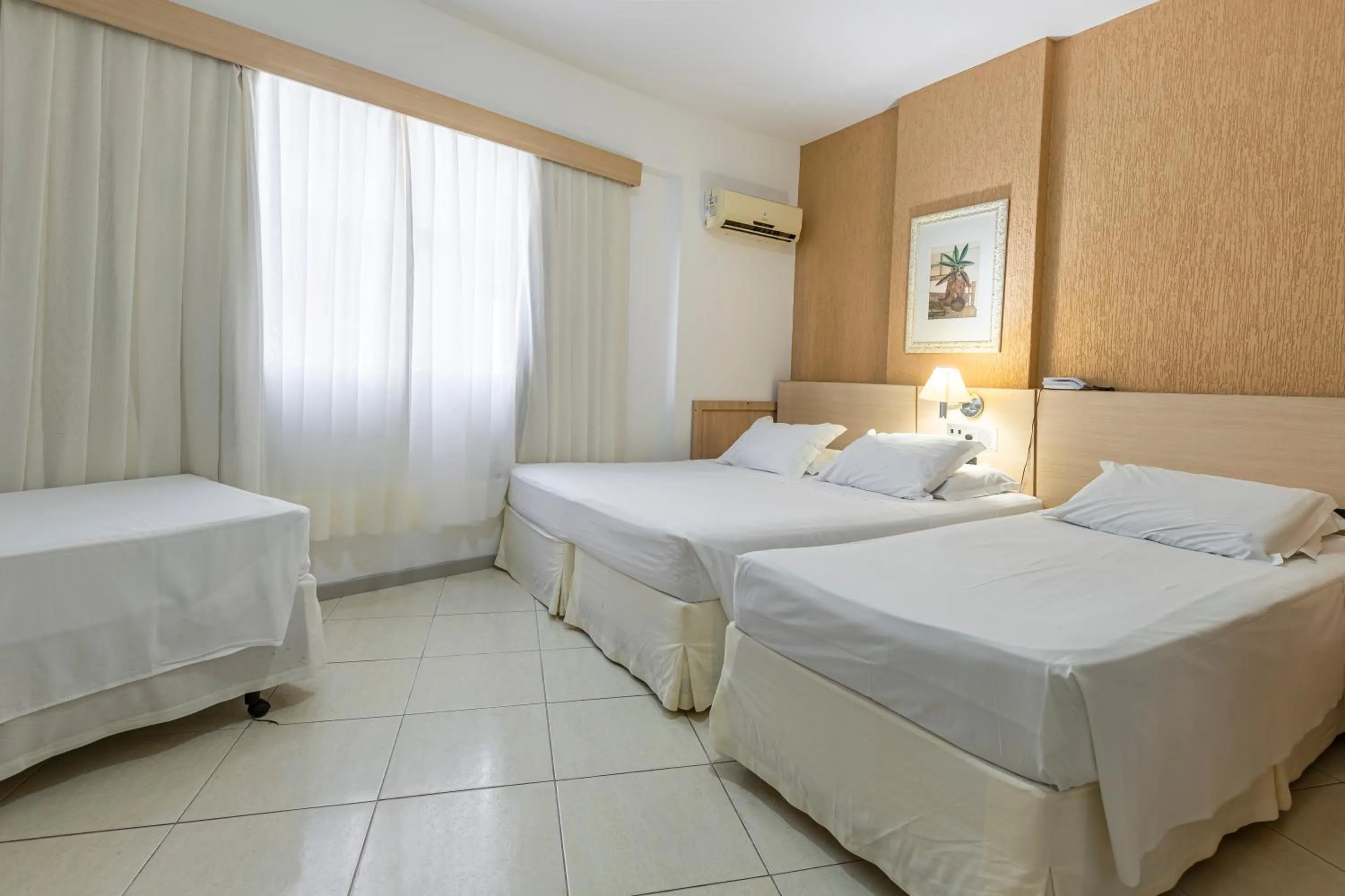 Bedroom, Bed in Hotel Ilha da Madeira