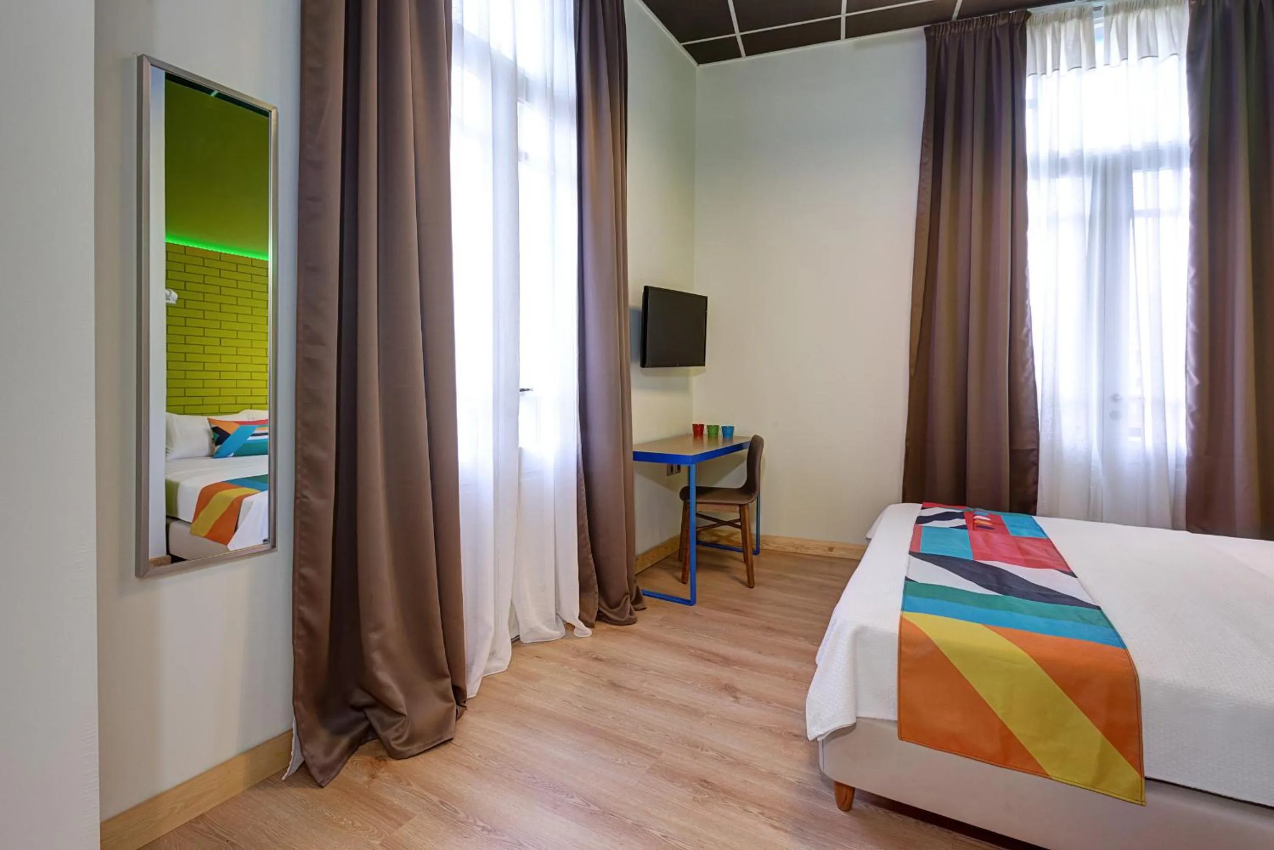 Bed in Colors Ladadika Thessaloniki