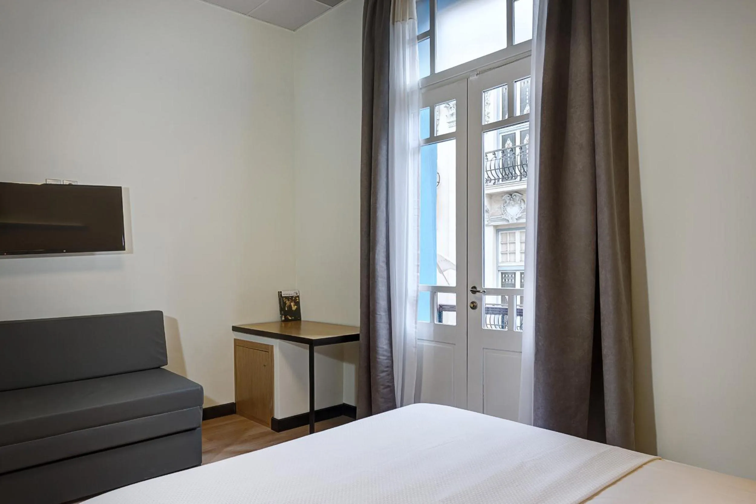 Seating area, Bed in Colors Ladadika Thessaloniki