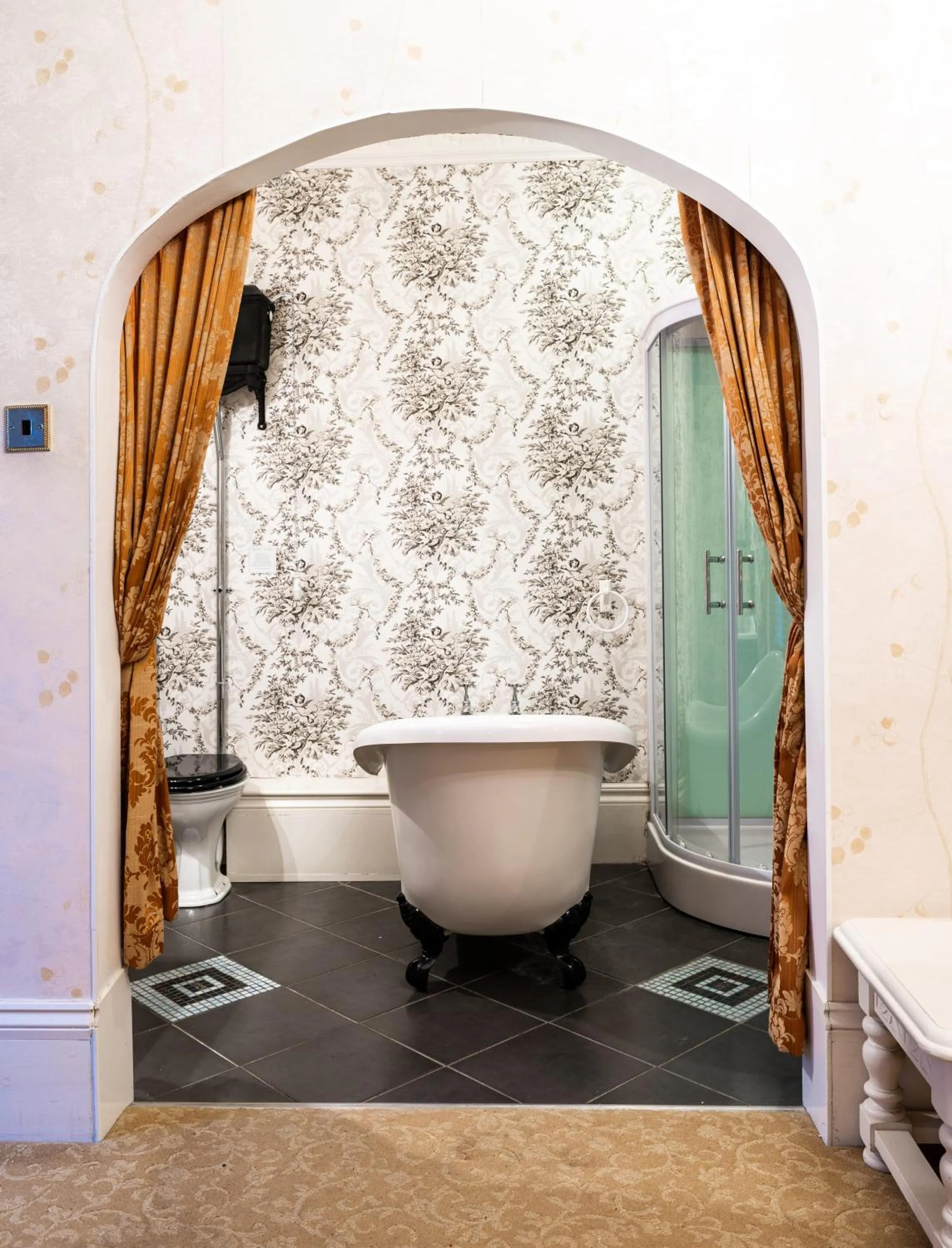 Bathroom in Enchanted Manor