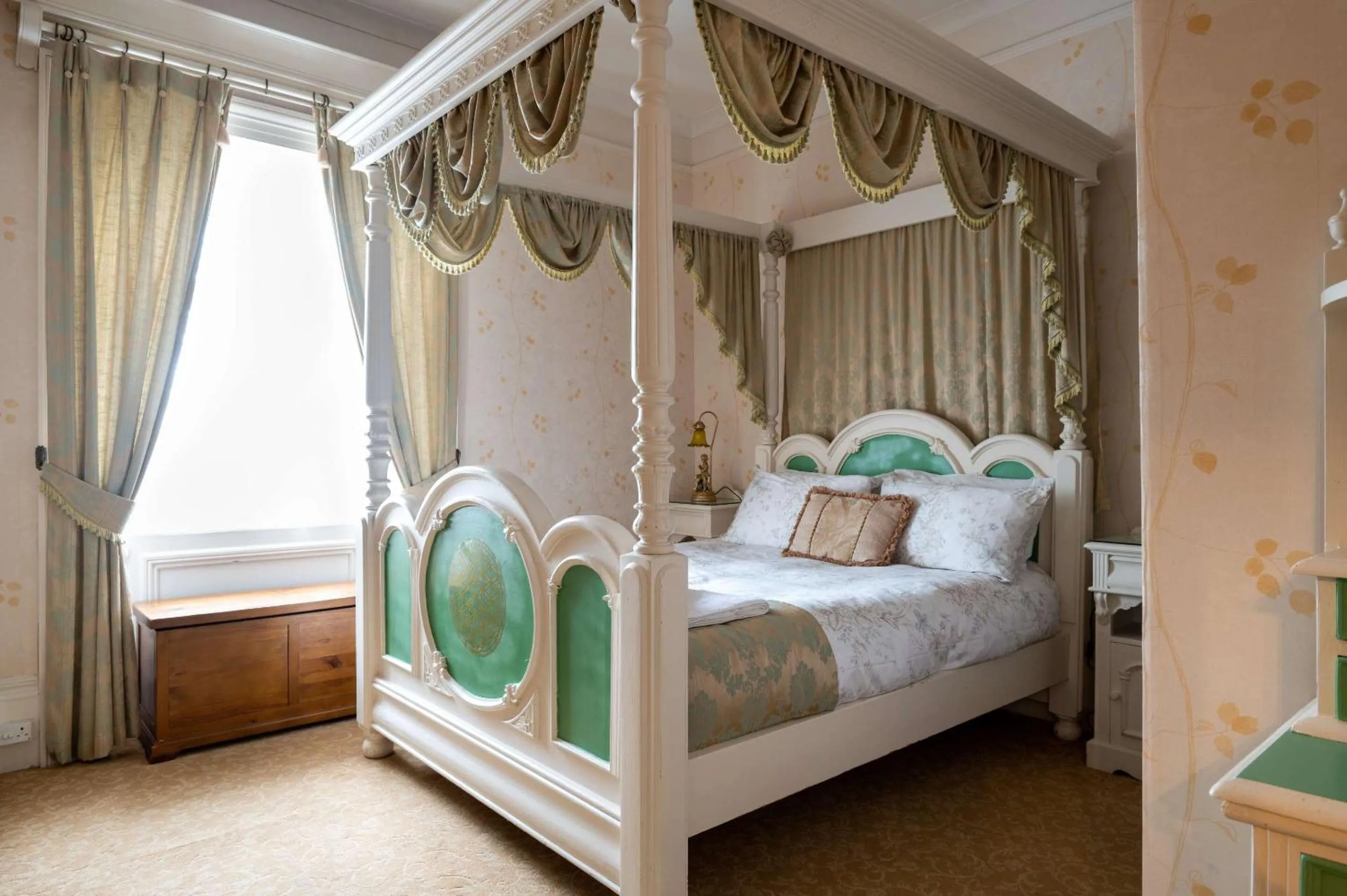 Bedroom, Bed in Enchanted Manor